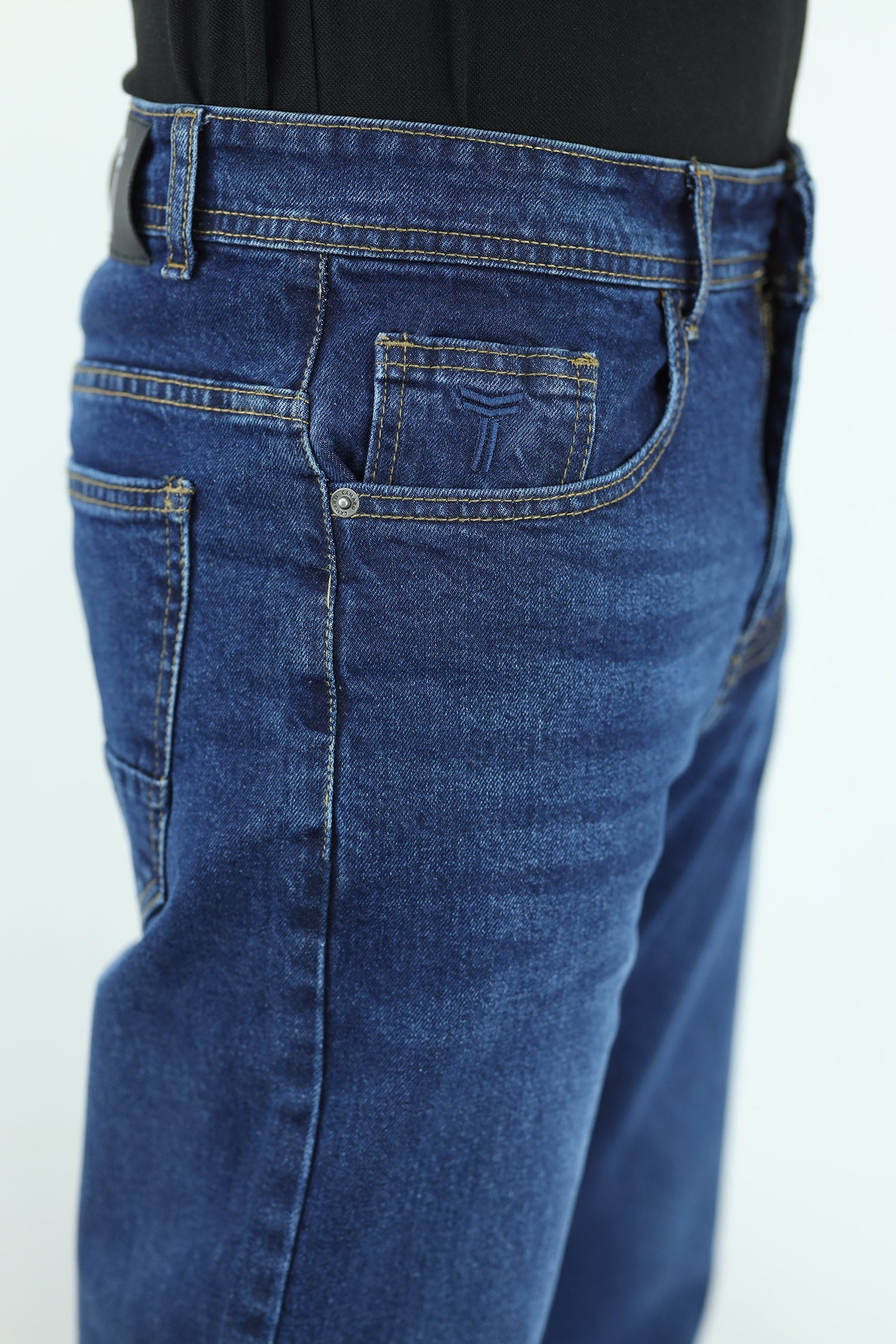 Loose Bottom Turbo Jeans in Navy Blue