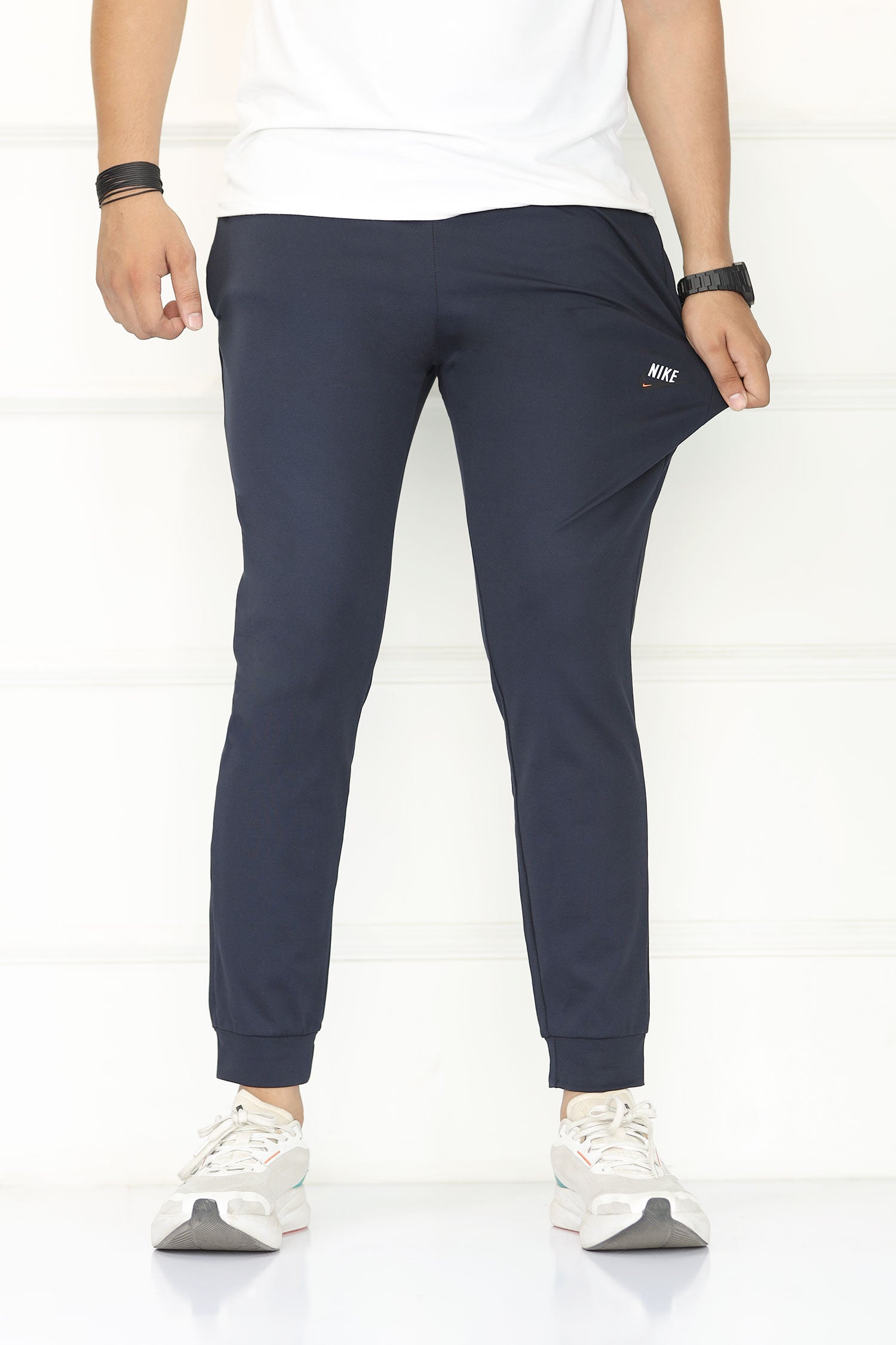 Nke 'The Jump' Project Performance SlimFit Trouser