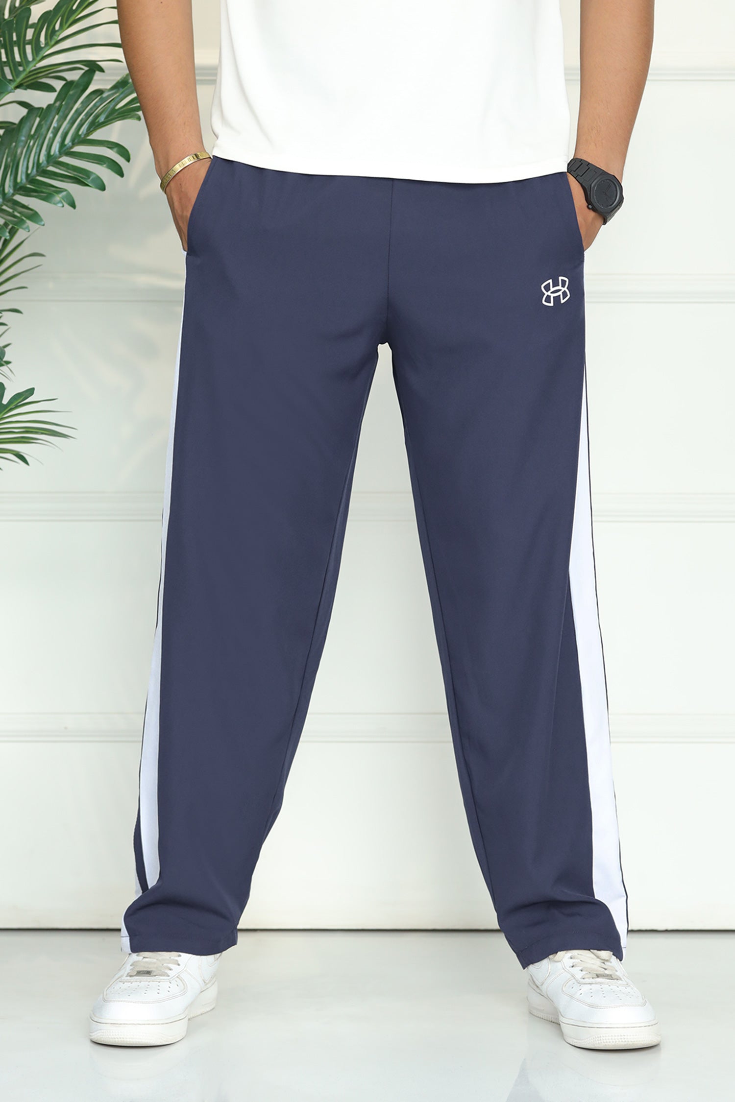 Undr Armr Micro-Tech Heritage Stripe Sportswear Trouser