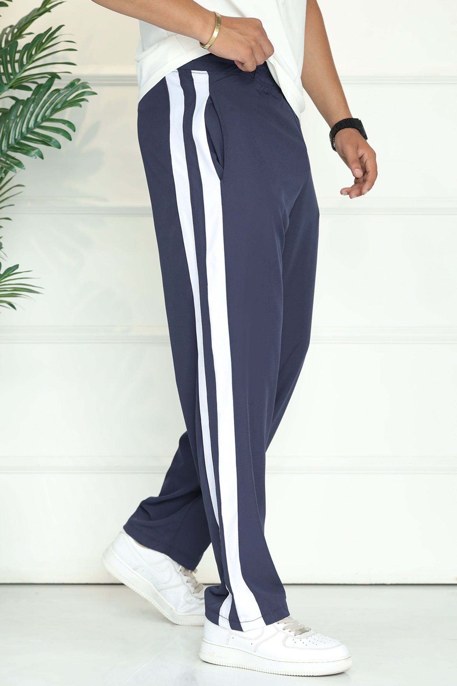 Undr Armr Micro-Tech Heritage Stripe Sportswear Trouser