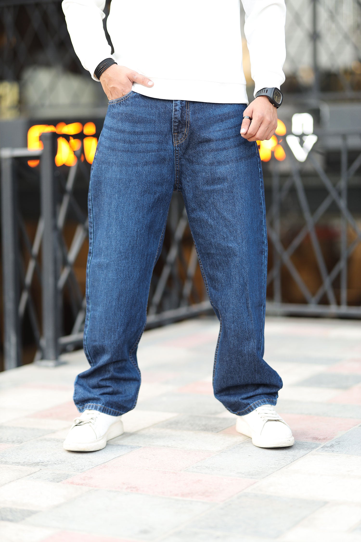 Loose Fit Comfy Denim Turbo Jeans in Navy Blue