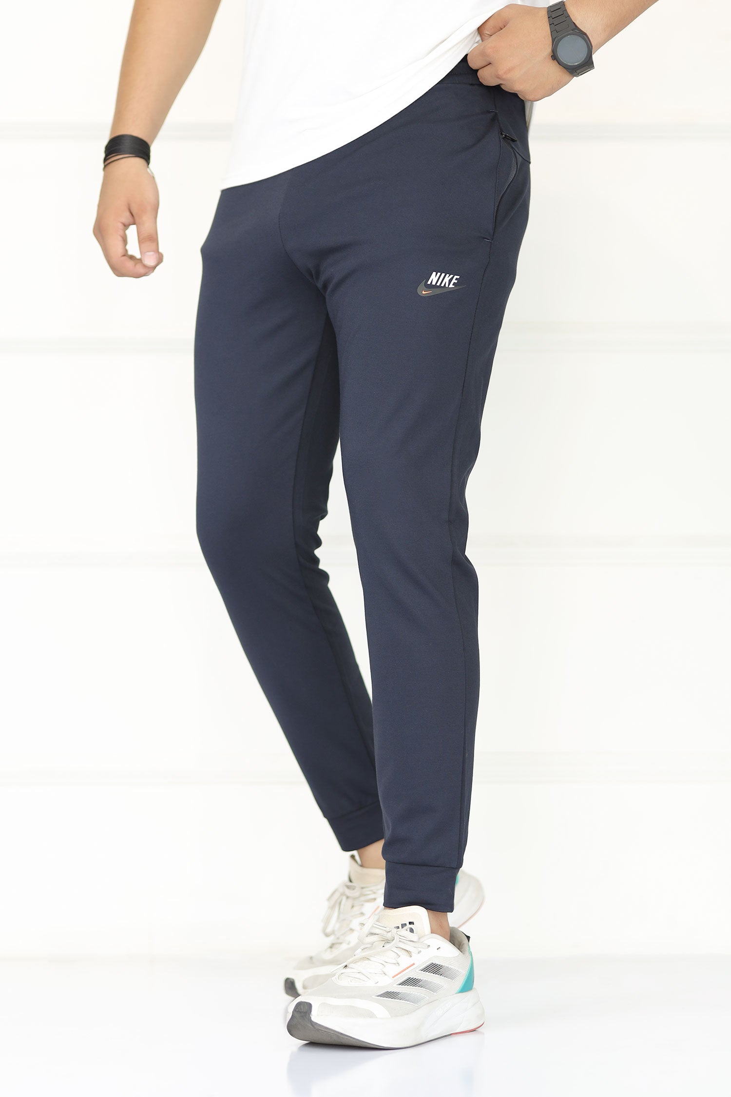Nke 'The Jump' Project Performance SlimFit Trouser