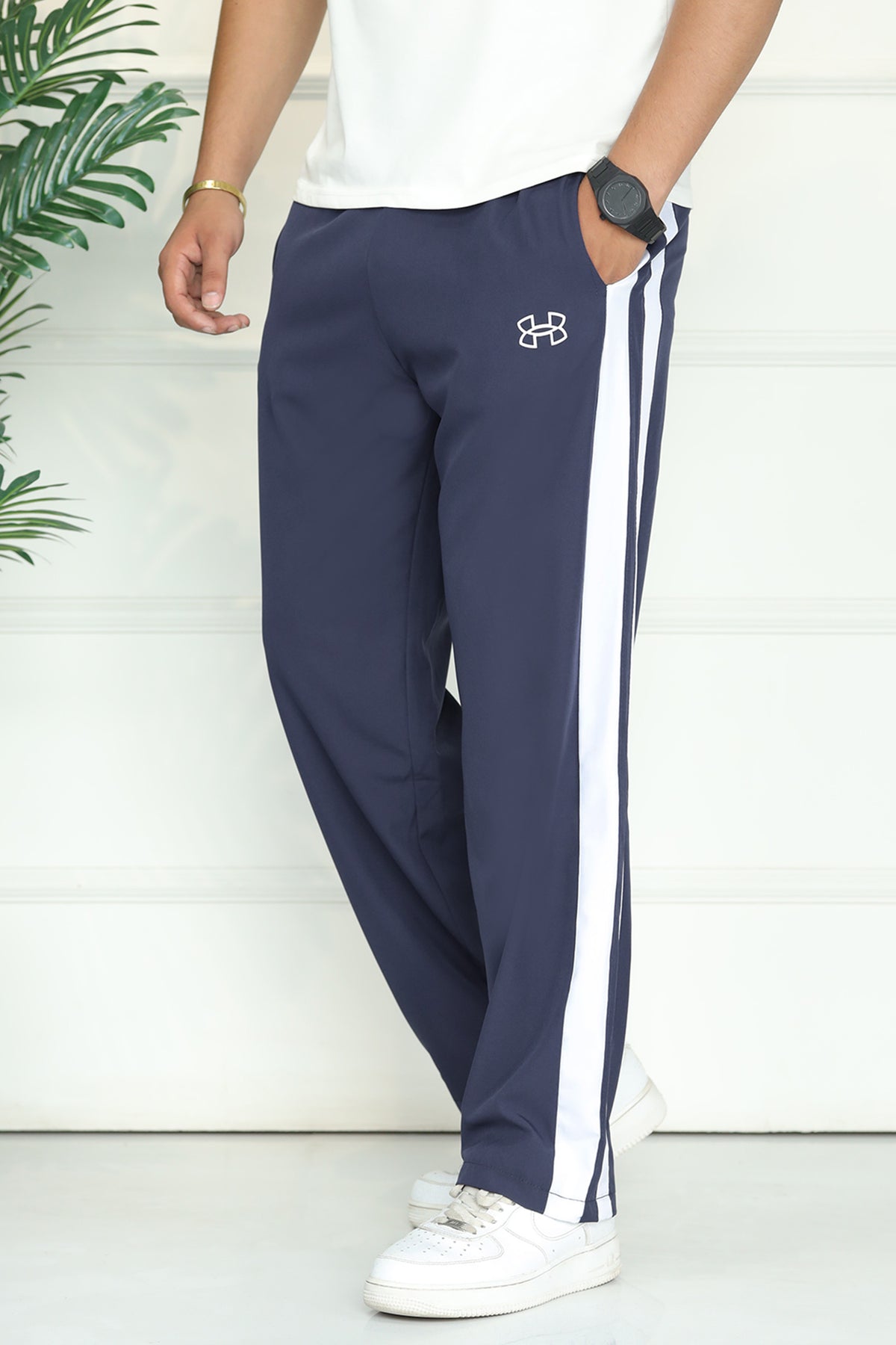 Undr Armr Micro-Tech Heritage Stripe Sportswear Trouser In Navy Blue