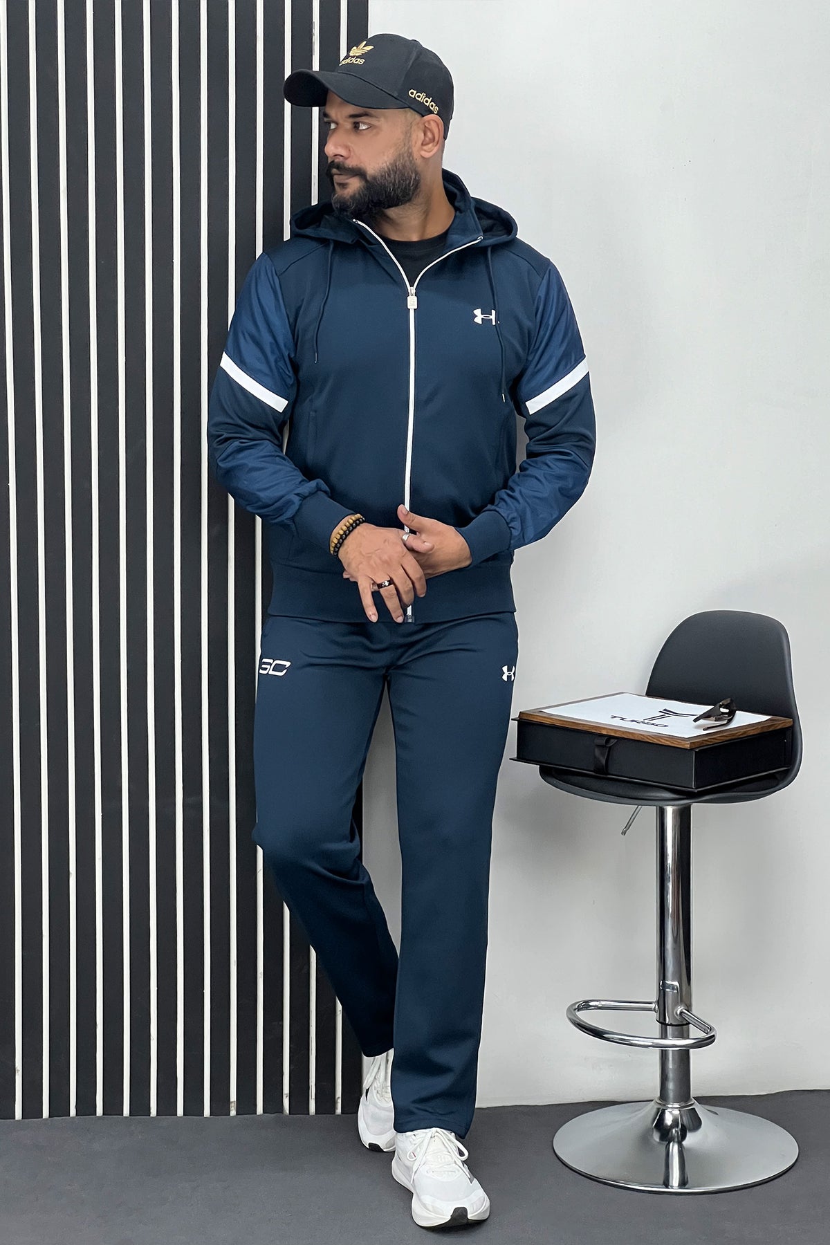 Undr Armr Elegant Style Sportswear Men Zipper Tracksuit