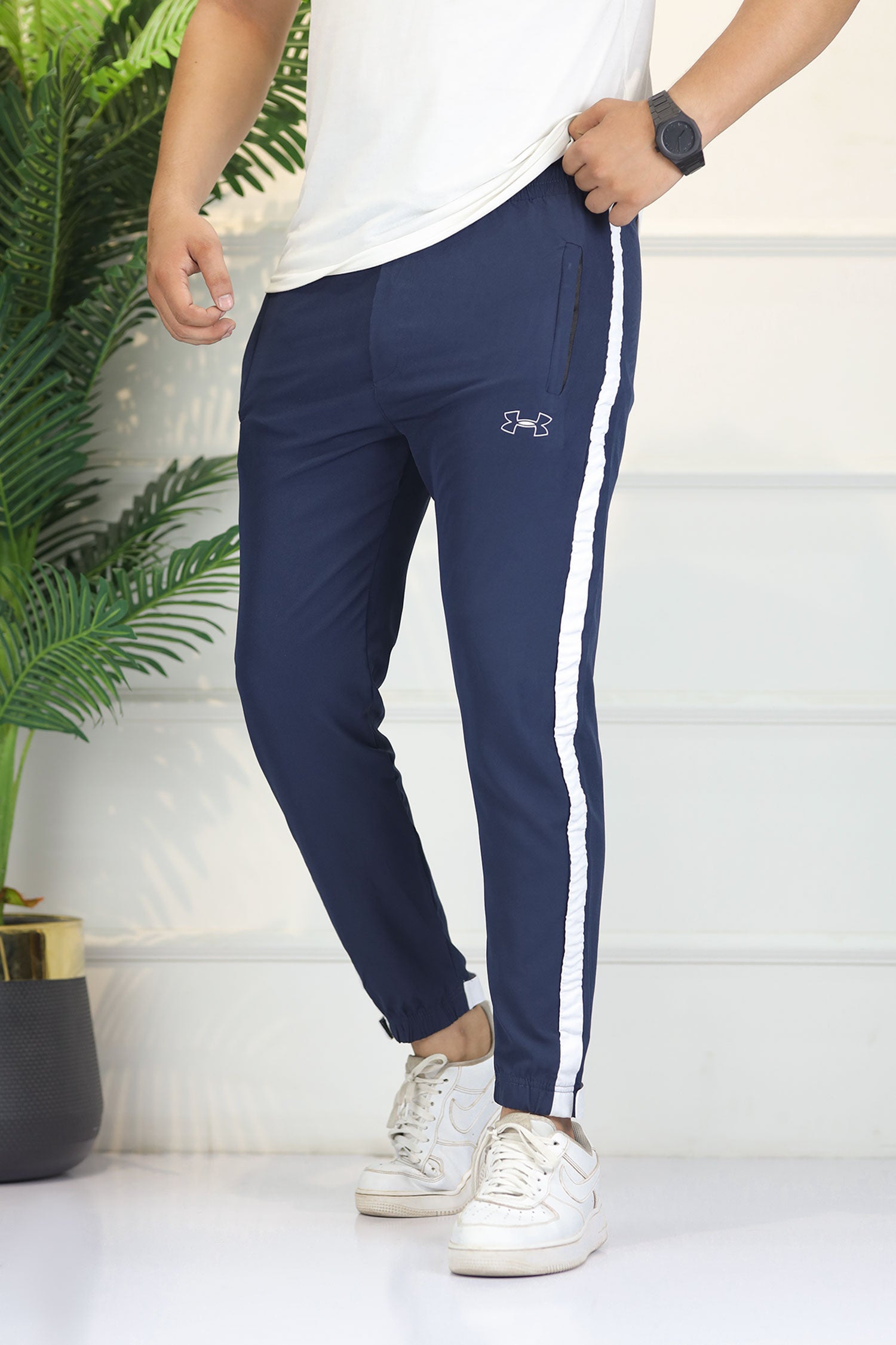 Undr Armr 'The Reveal' Cuff Logo & Sideline Micron Trouser