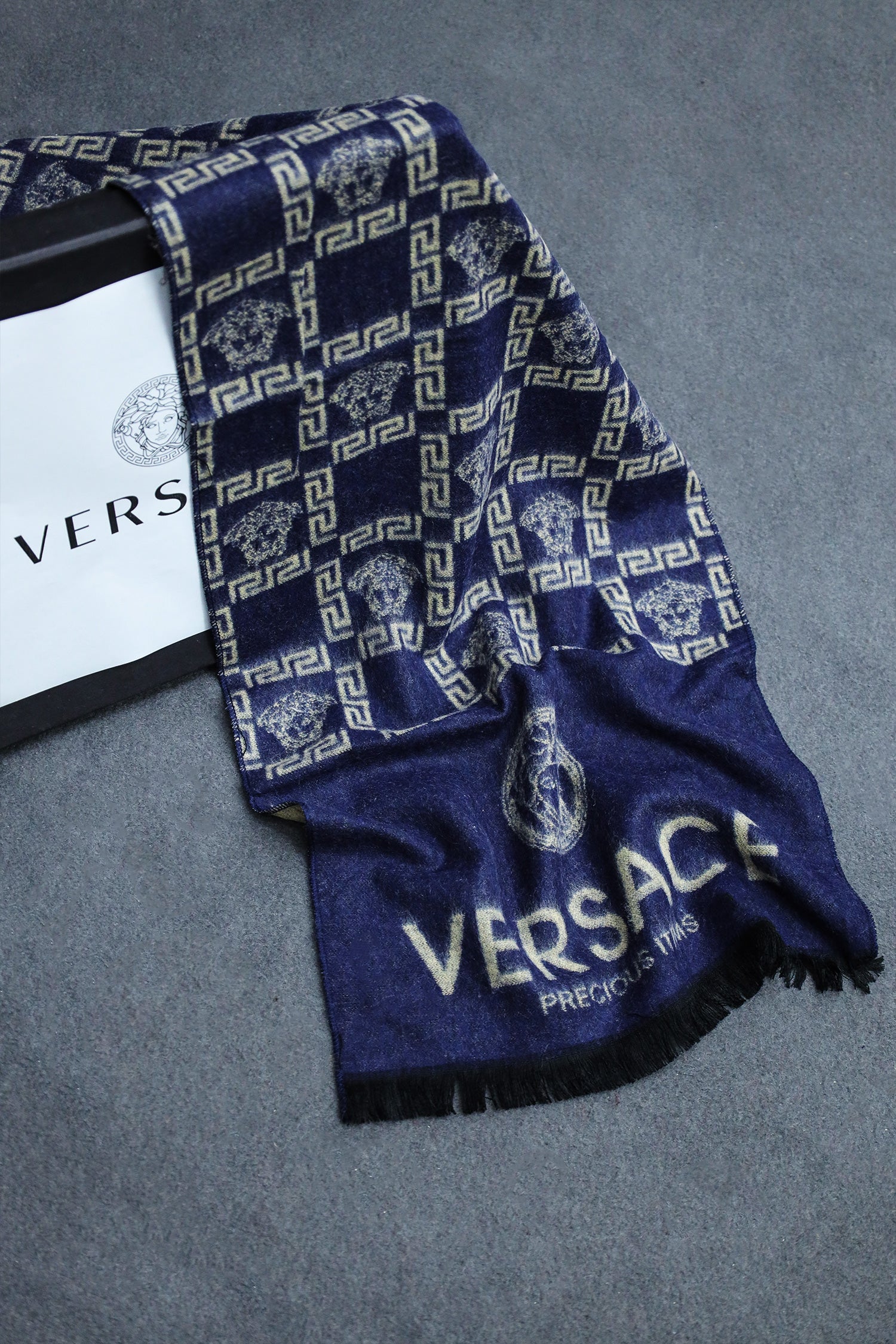 Vrsce Designer Motif Premium Wool Men Mufflers In Navy Blue