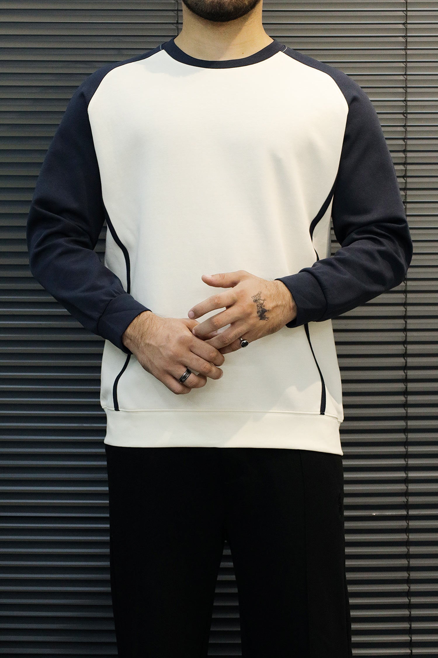 Turbo Raglan Sleeve Pullover Imported Round Neck Men's Sweatshirt In Off White