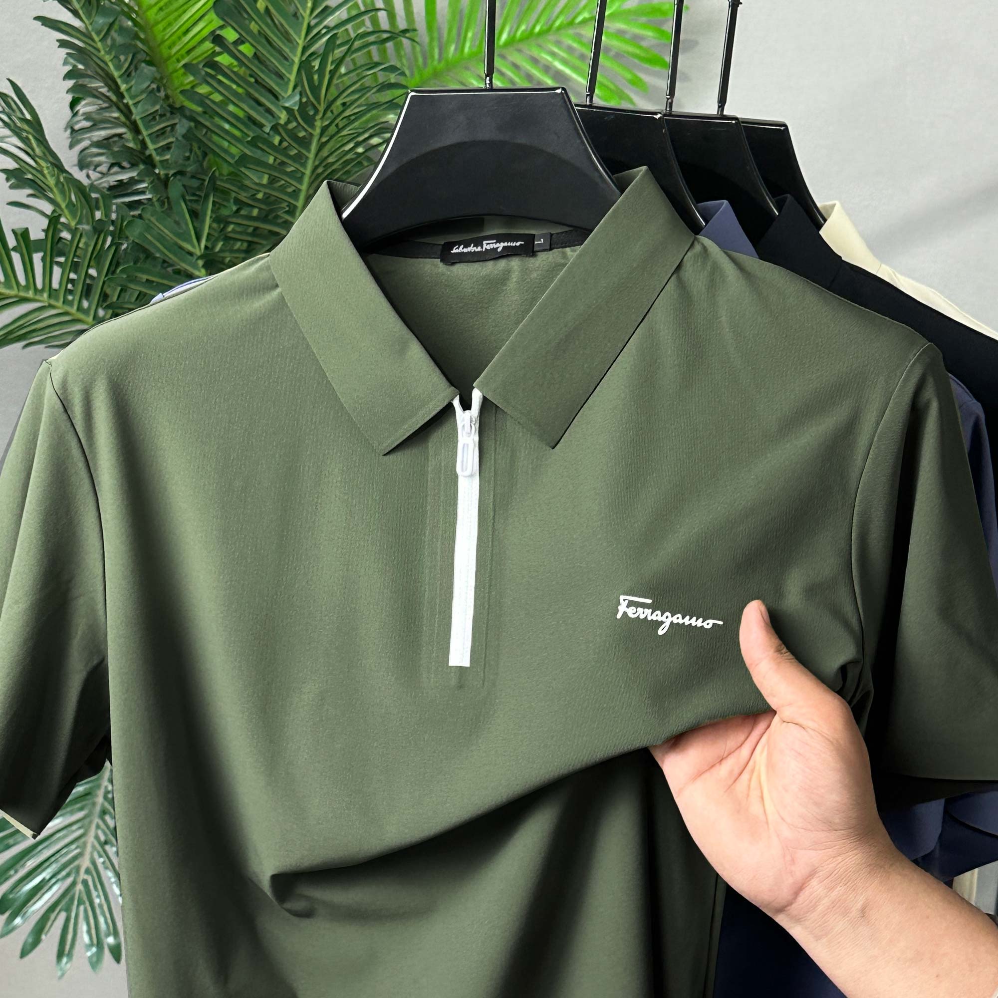 Fergmo Zipper Closure Style Men's Polo Shirt