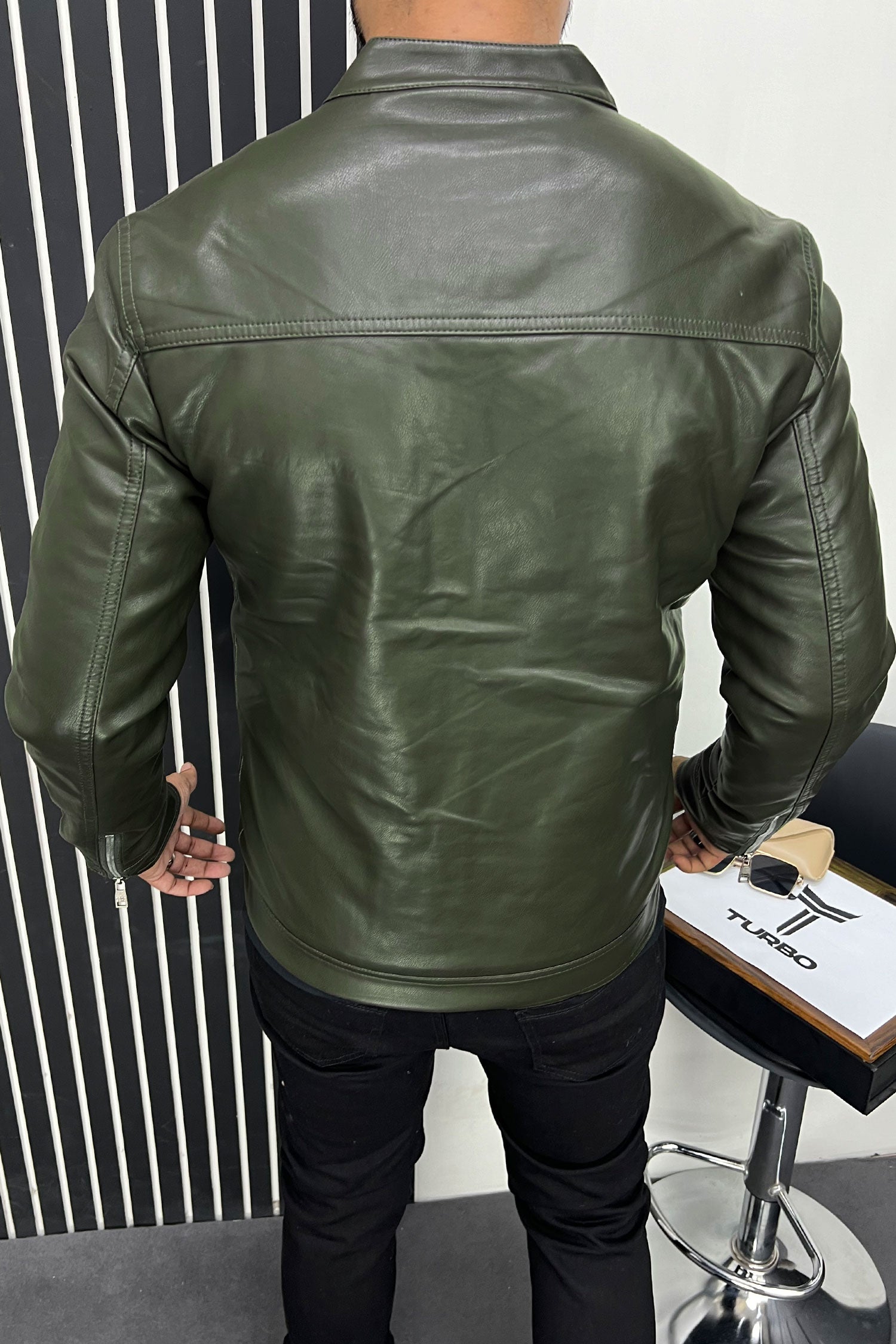 Zip Pocket Style Men's Imported Leather Jacket