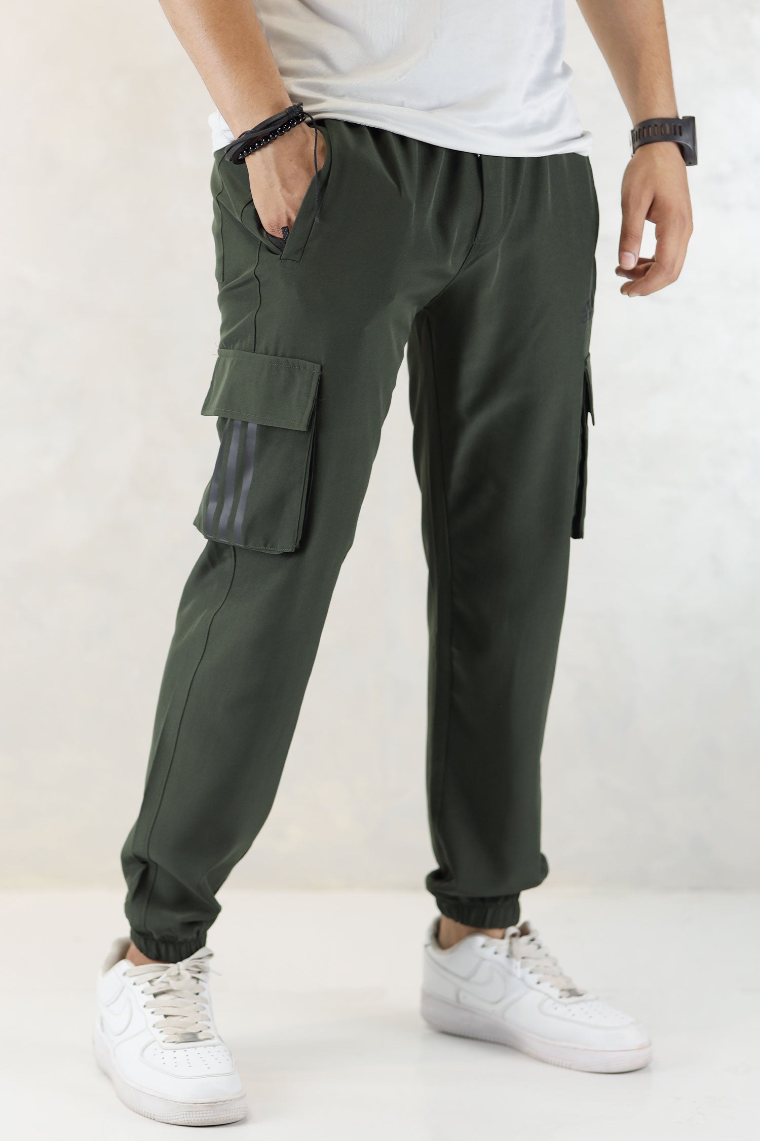 Adds Micro Stretch Slimfit Imported Sportswear Trouser In Olive