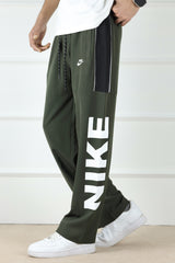 Nke Therma-Fit Versatile Sportswear Micron Trouser In Olive
