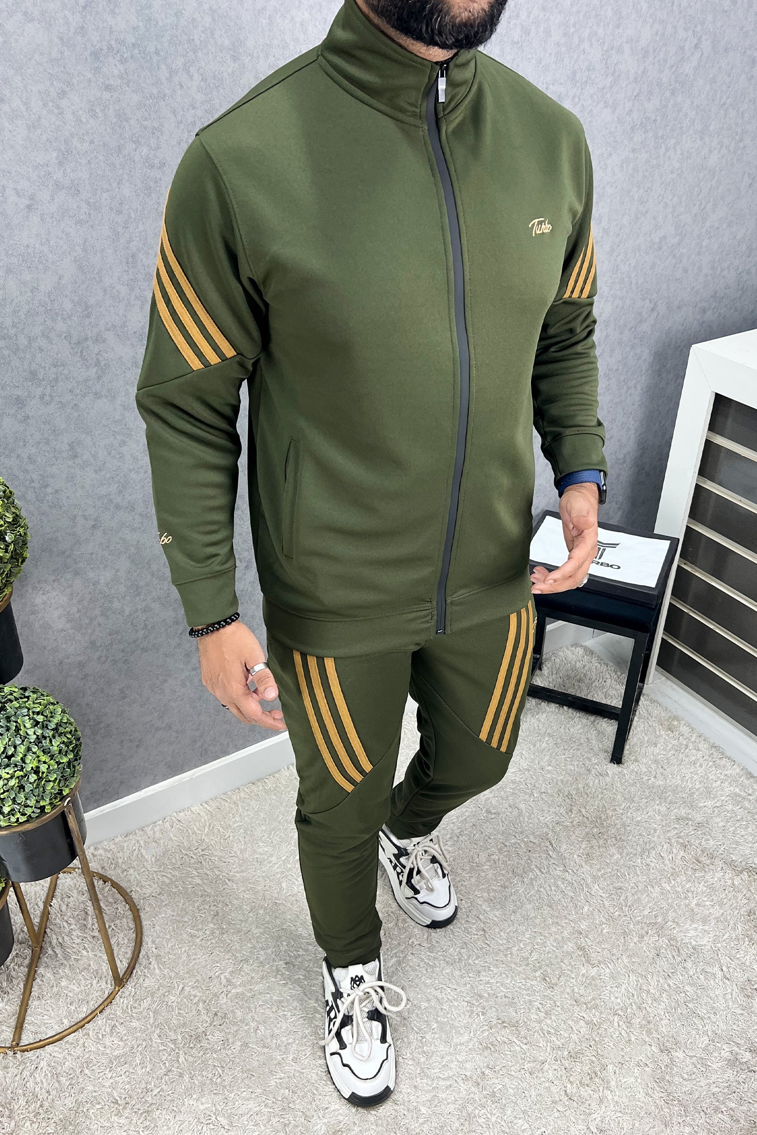 Turbo Diagonal Stripes Men Zipper Tracksuit In Dark Green