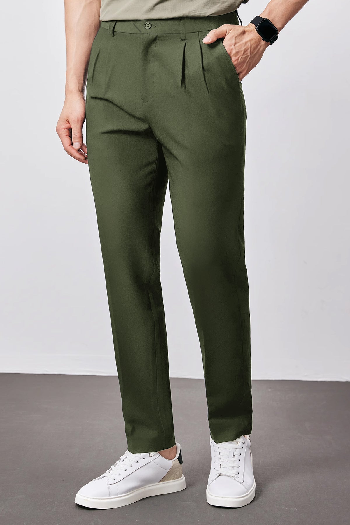 Safari Style Men's Carrot Fit Cotton Pant In Olive