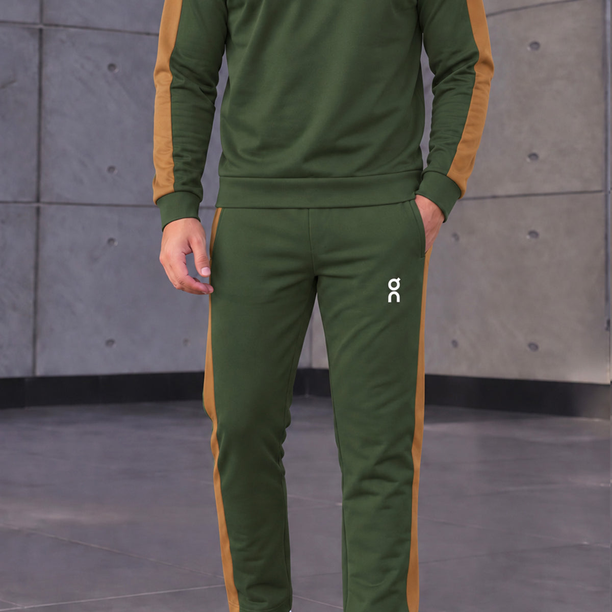 On Clud Athletic Pullover Men's Co-Ord Set – Turbo Brands Factory