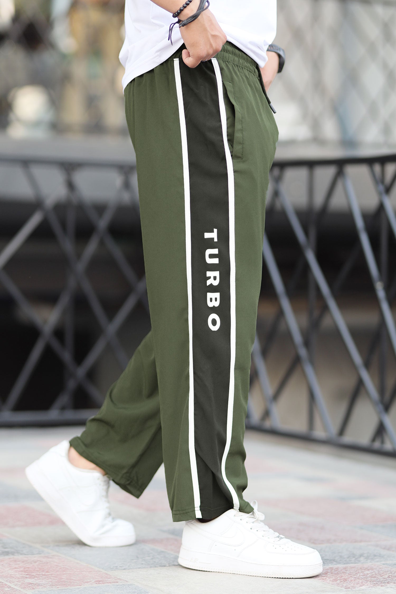 Turbo Panel Typography Micro Loose fit Trouser in Olive