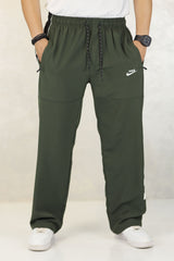 Nke Therma-Fit Versatile Sportswear Micron Trouser In Olive