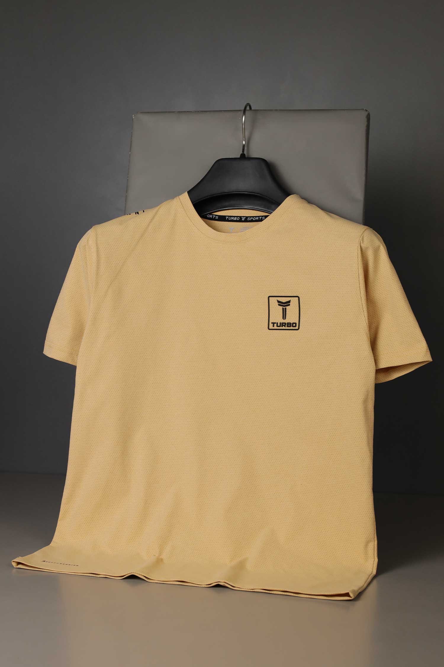 Turbo 'Aero-Flow' Perforated Running Dry-Fit Tee