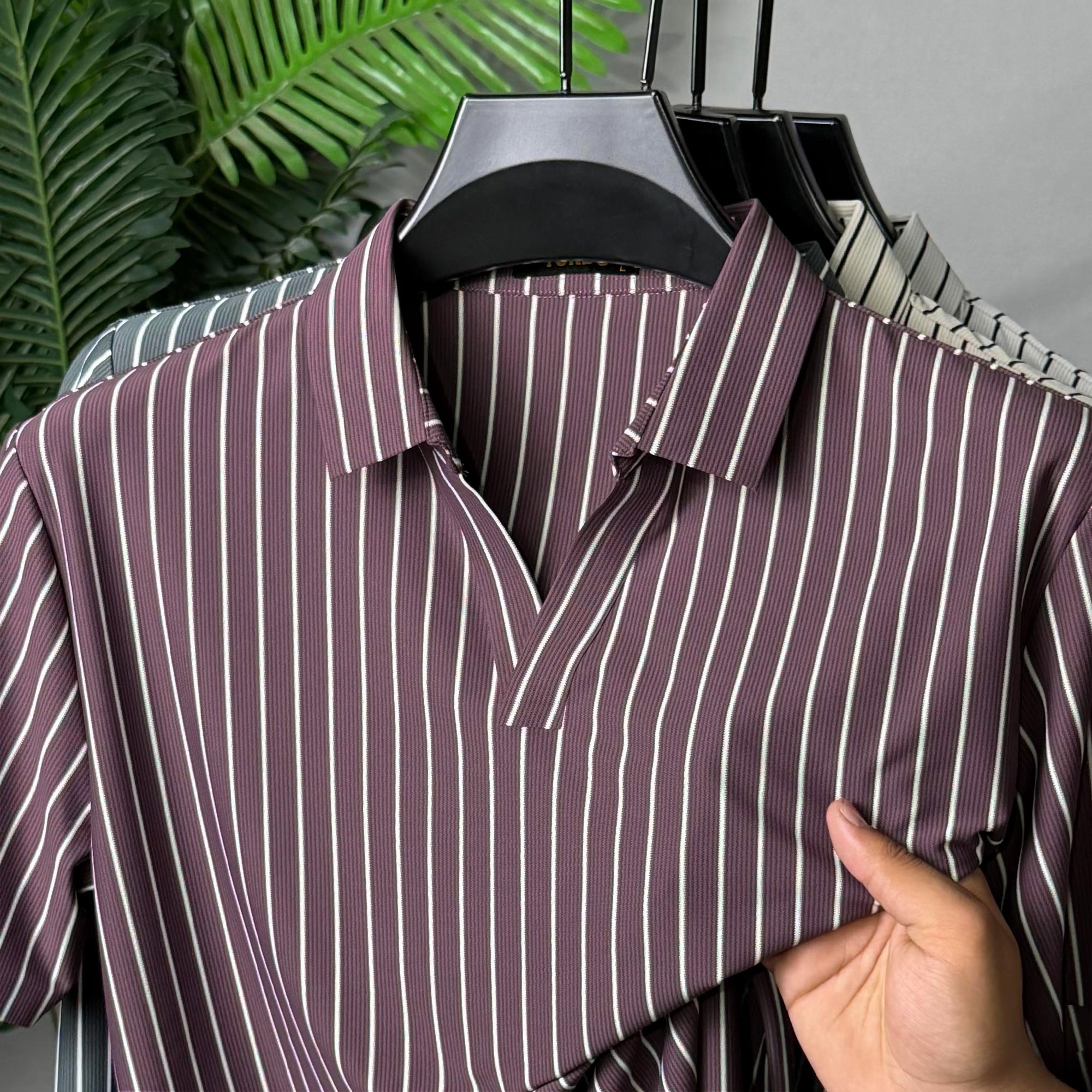 Turbo Vertical White Striped Pattern Polo T-Shirt