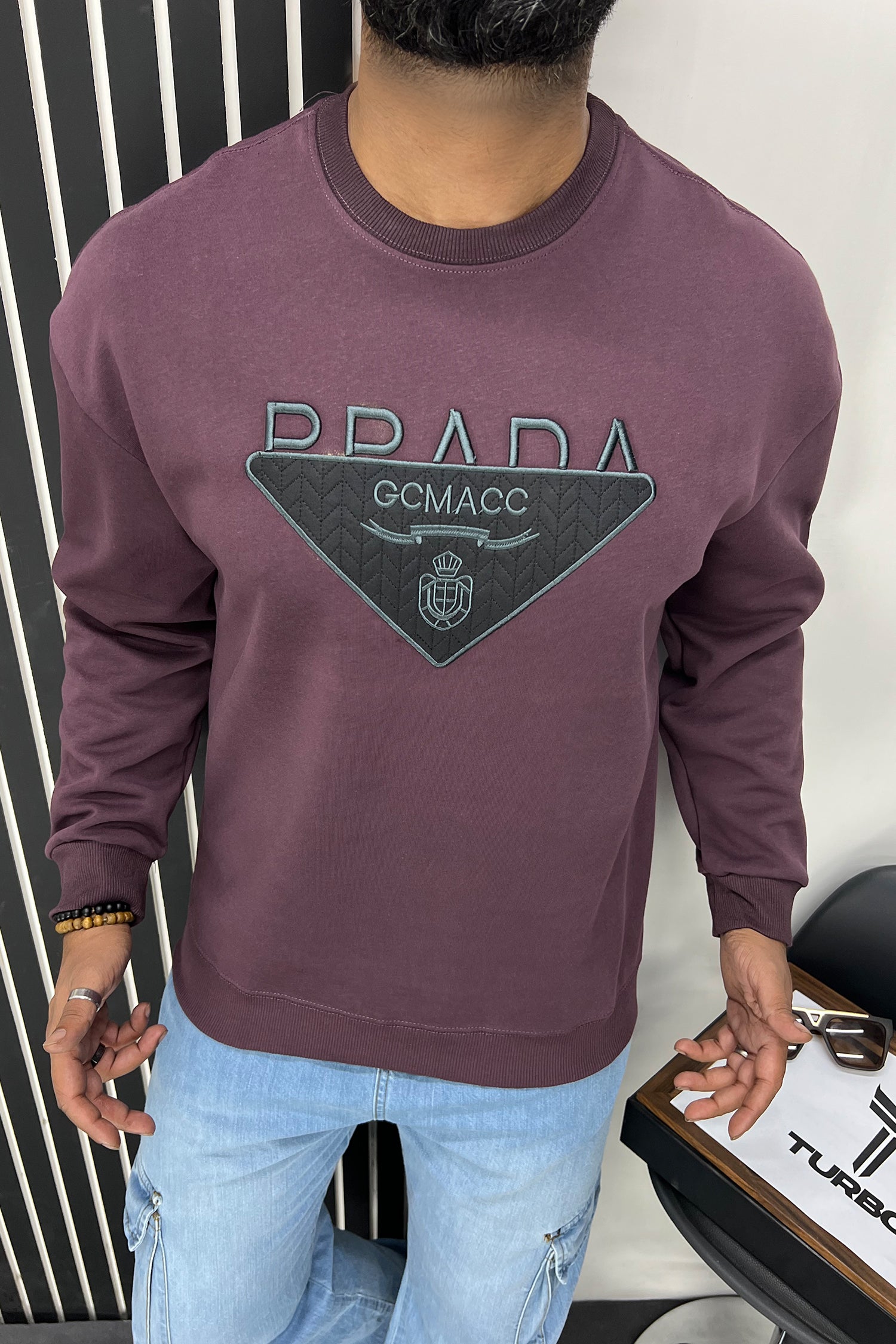 Embriodered Logo Full Sleeves Men's Sweatshirt