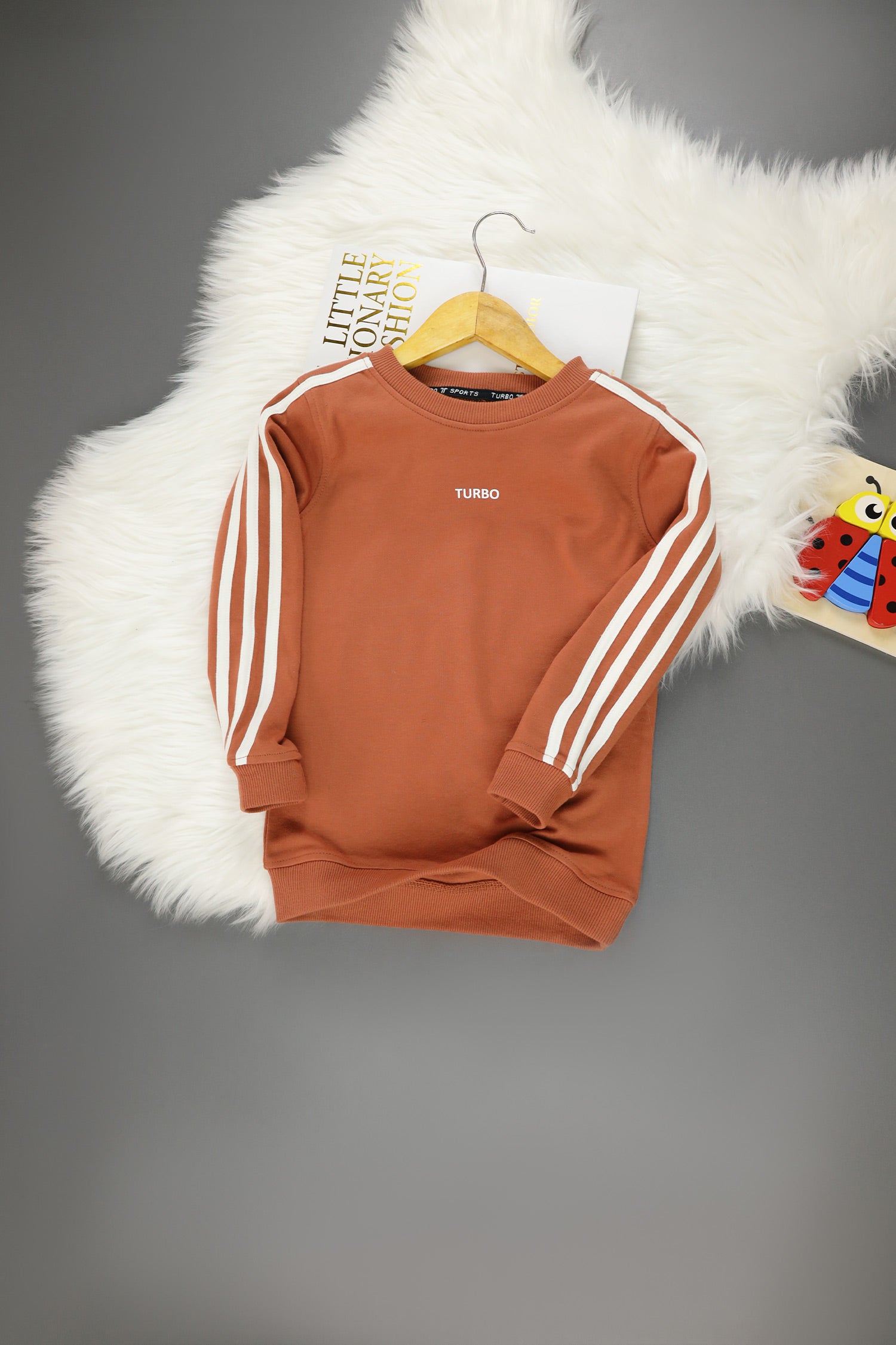 Turbo (The Energy 08) Round Neck Unisex Kids SweatShirt