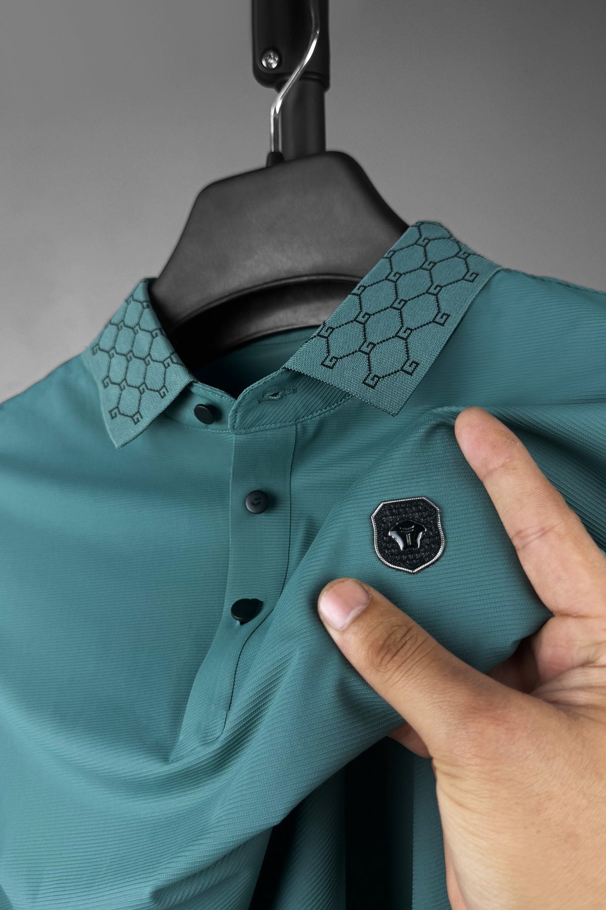 Turbo Diamond Motif Collar Stitchless Men's Polo Shirt