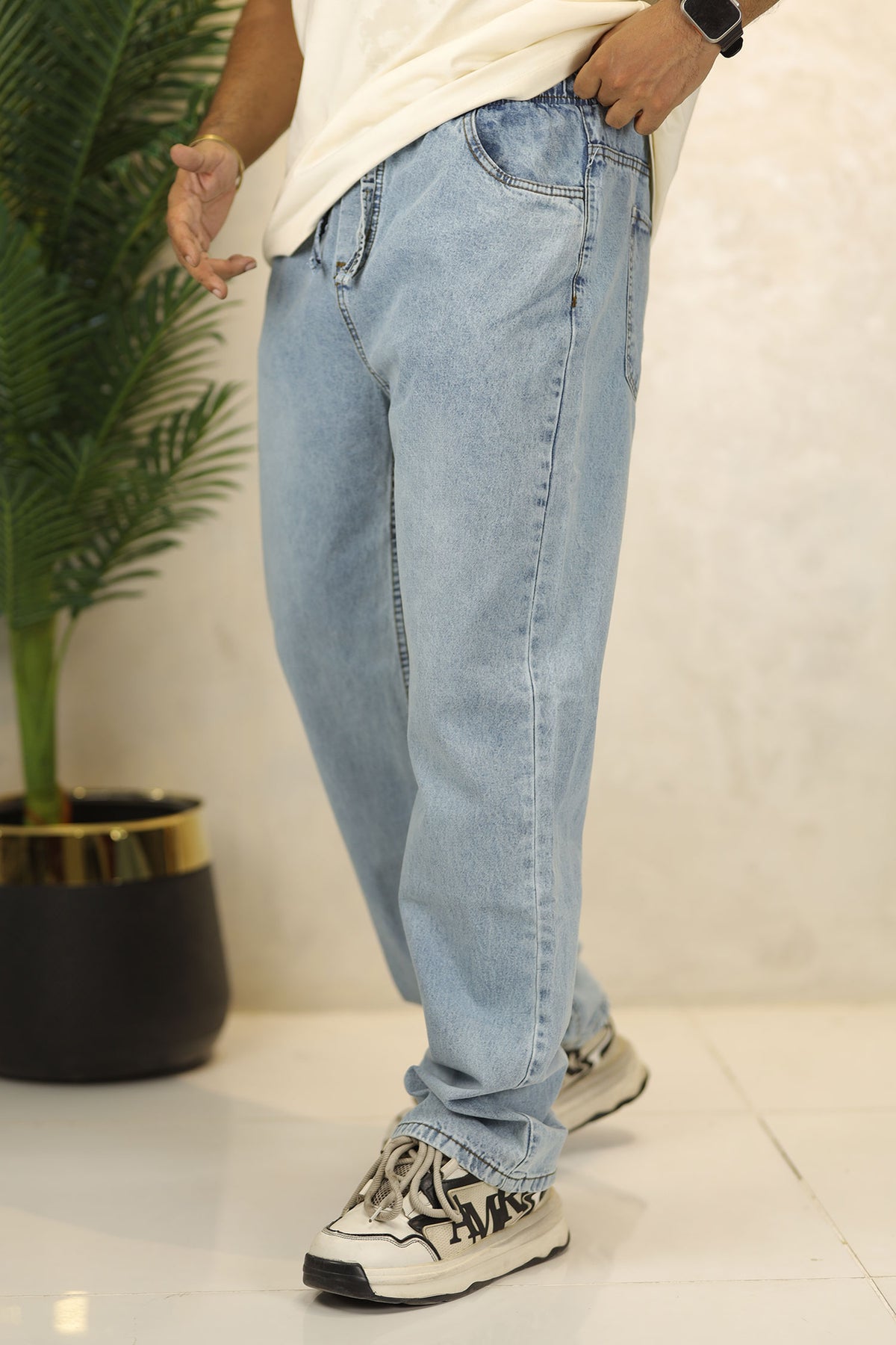 Loose Fit Turbo Jeans in Sky Blue