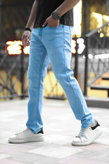 Perfect Fitting Slim Fit Turbo Jeans In Sky Blue