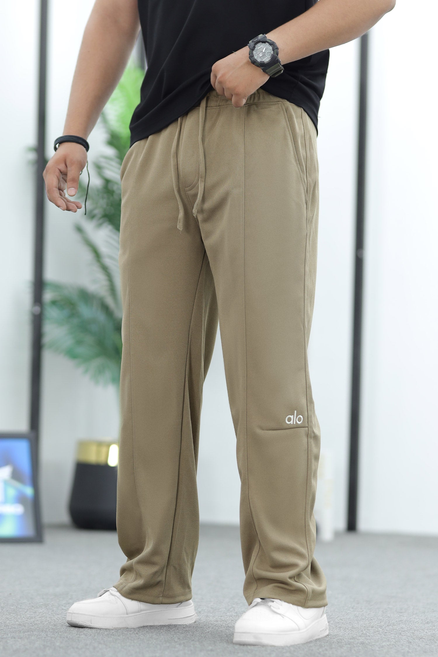 Alo Icons Pleated Loose Bottom Trouser