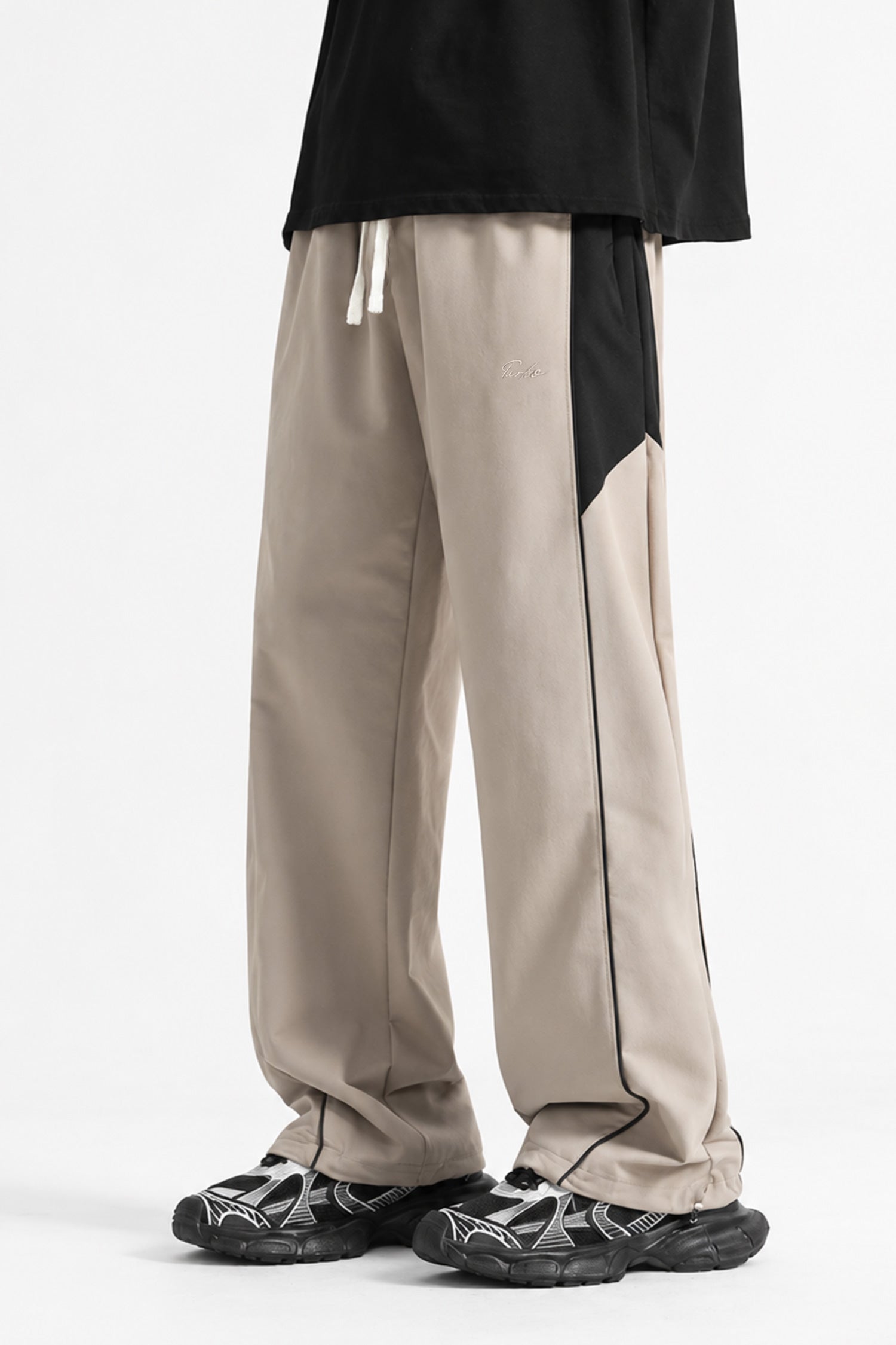 Turbo Side-Panel & Piping Design Loose Bottom Trouser In Skin