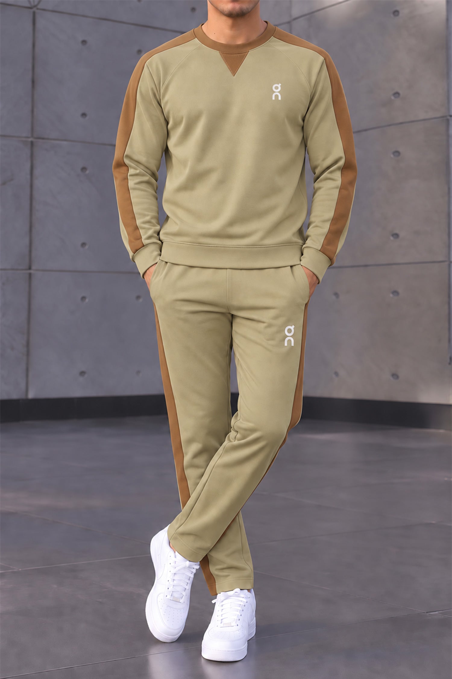 On Clud Athletic Pullover Men's Co-Ord Set