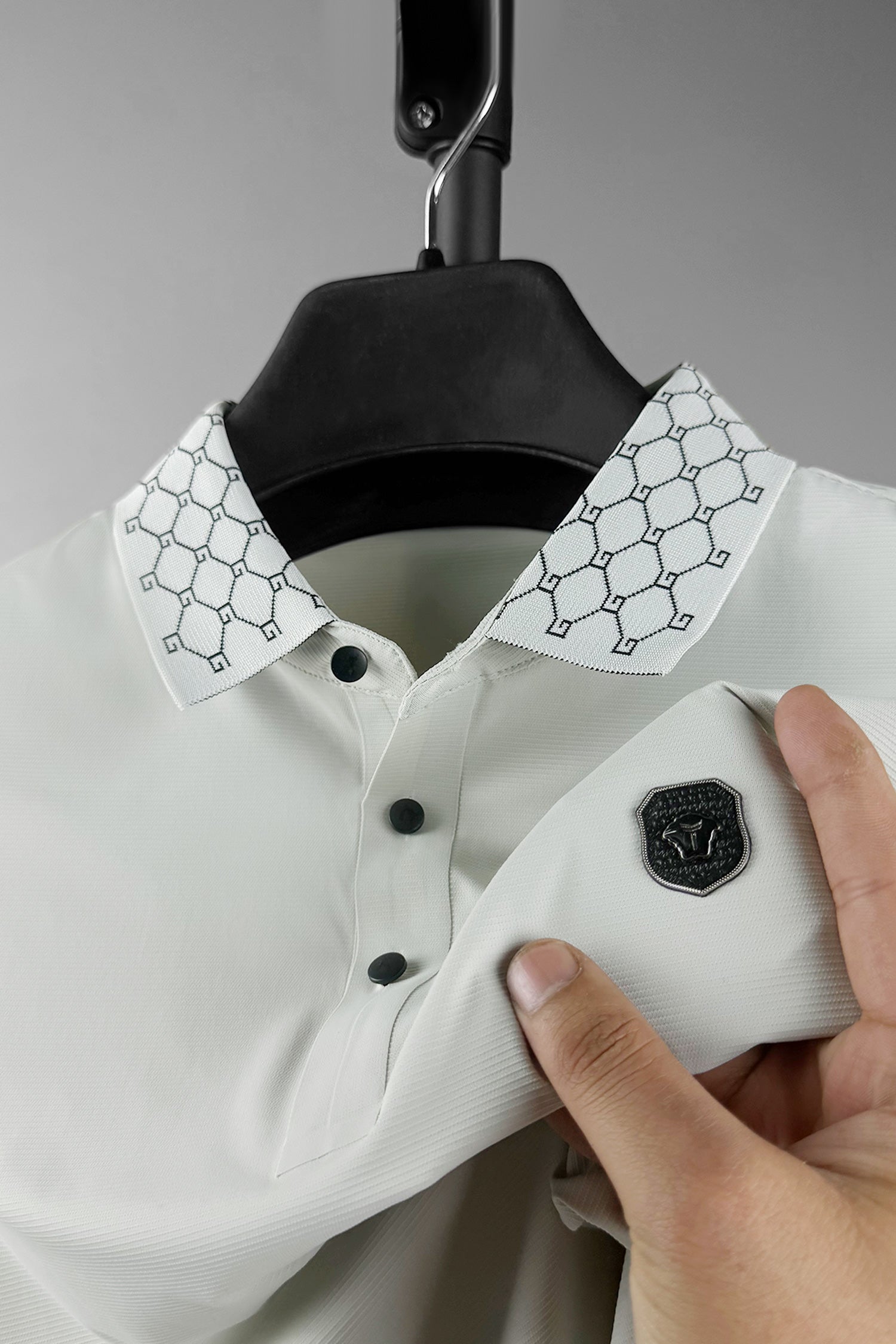 Turbo Diamond Motif Collar Stitchless Men's Polo Shirt