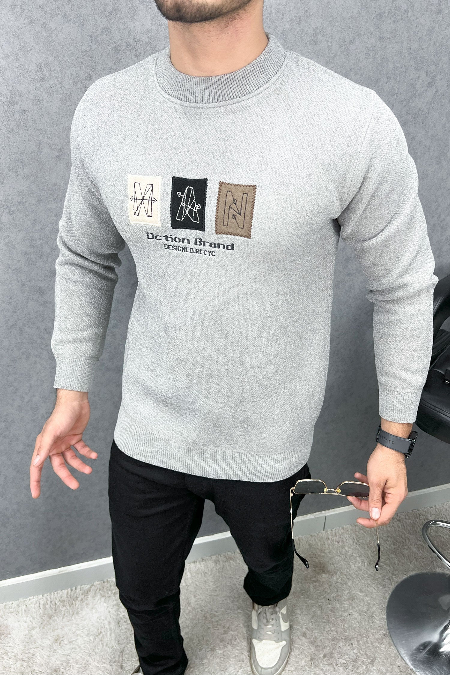 Embriodered Slogan Round Neck Imported Men's Sweatshirt