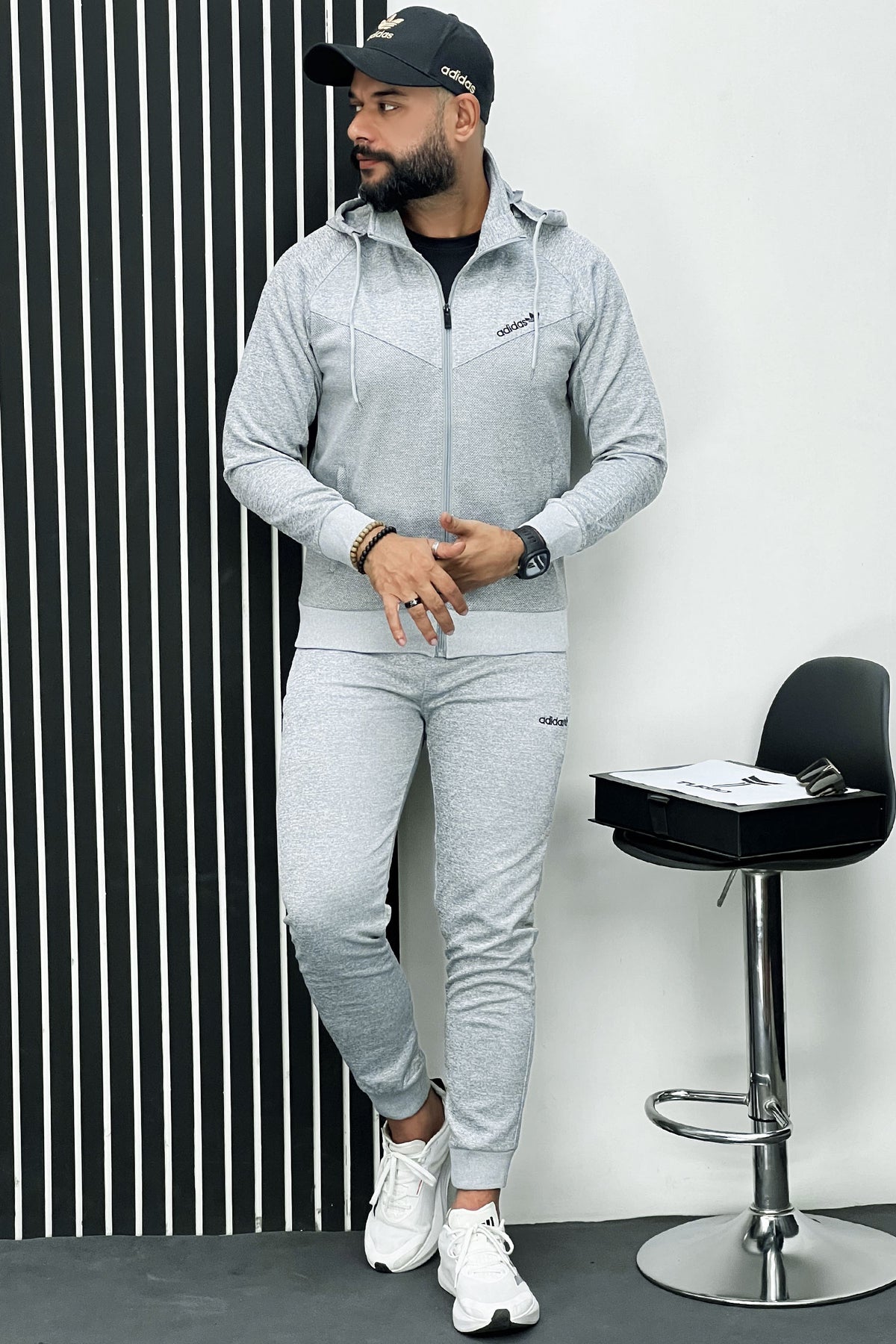 Adds Diagonal V Sportswear Men Zipper Tracksuit