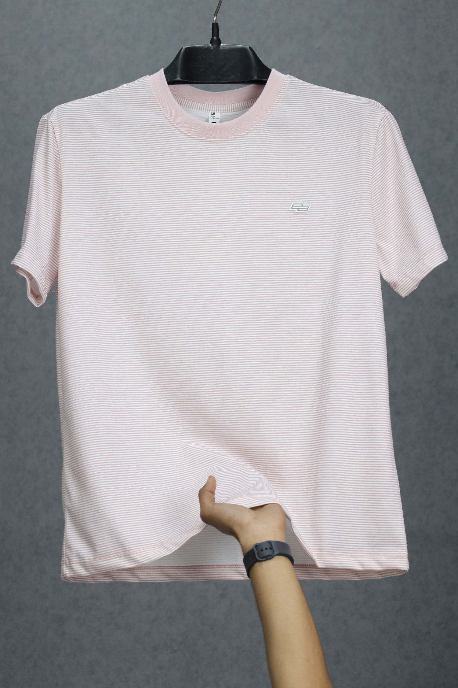 Lining Motif Imported Round Neck T-Shirt