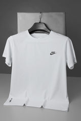 Nke Club Comfortable Designed Dry-Fit Tee In White