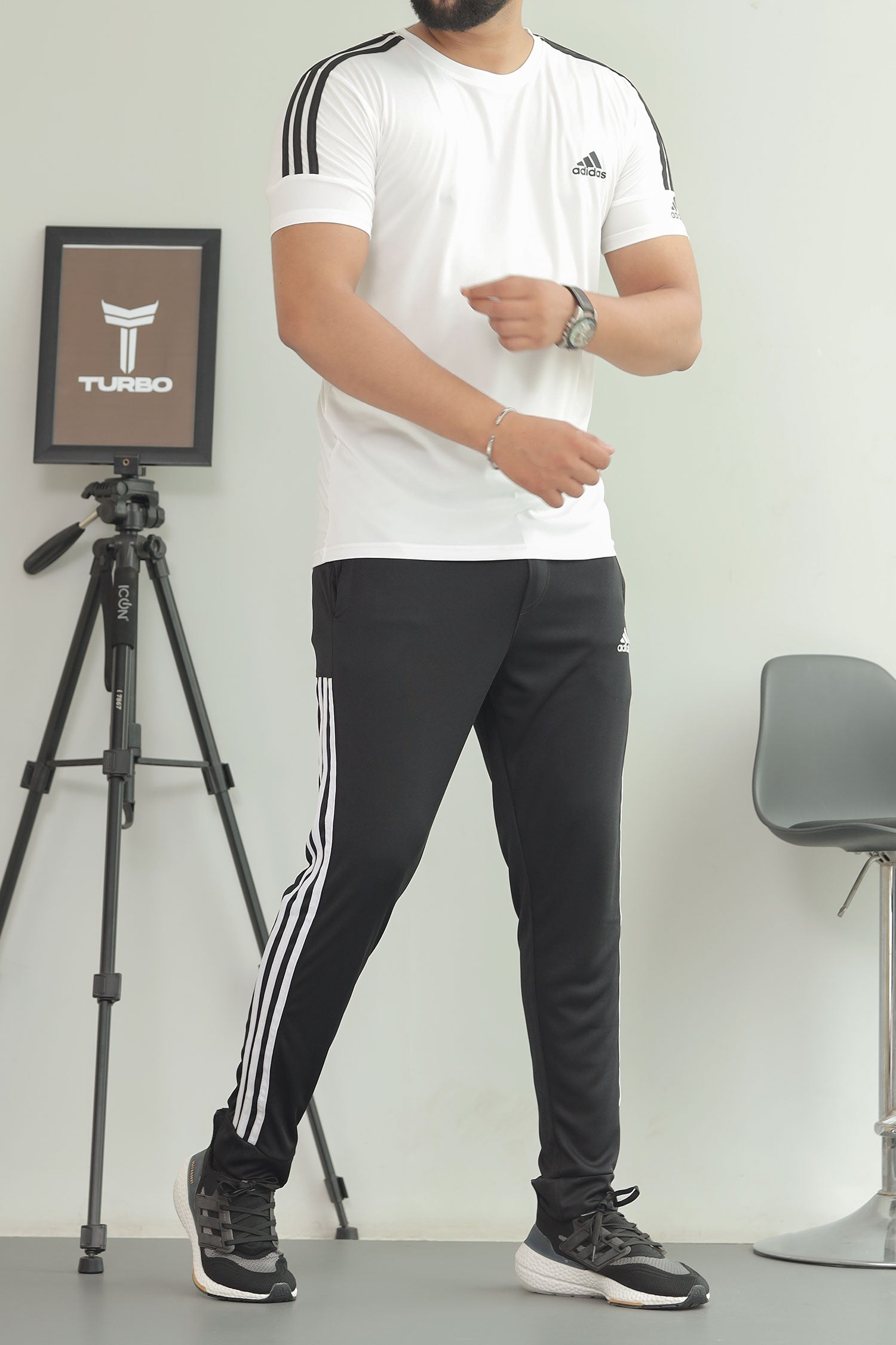 Adds Premium Tri-Line Quick-Dry Tracksuit