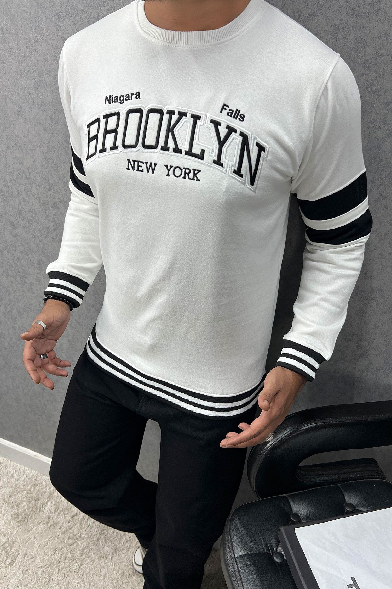 Broklyn NYC Letter Graphic Full Sleeves Men's Sweatshirt