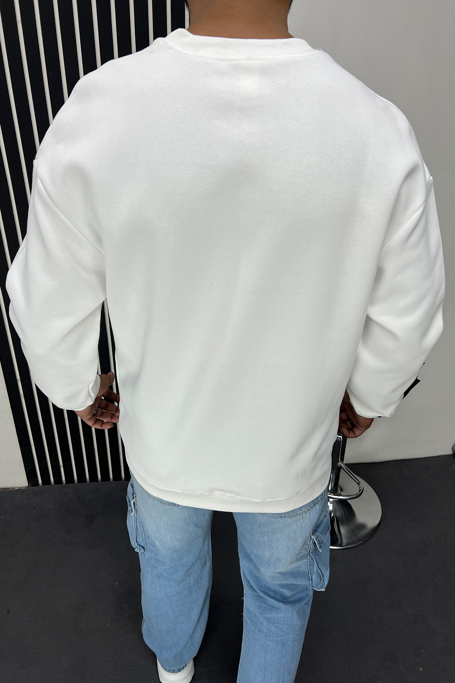 Embriodered Logo Full Sleeves Men's Sweatshirt