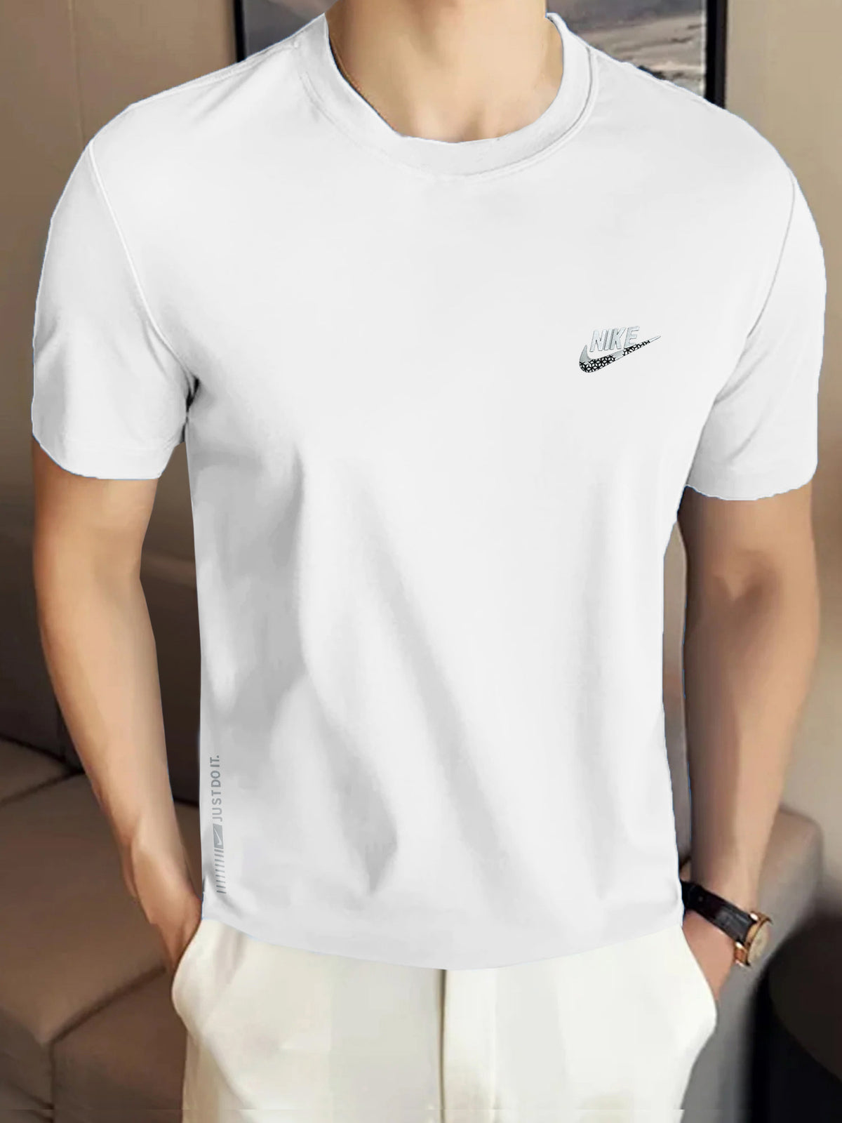 Nke Minimalist Cool Round Neck T-Shirt