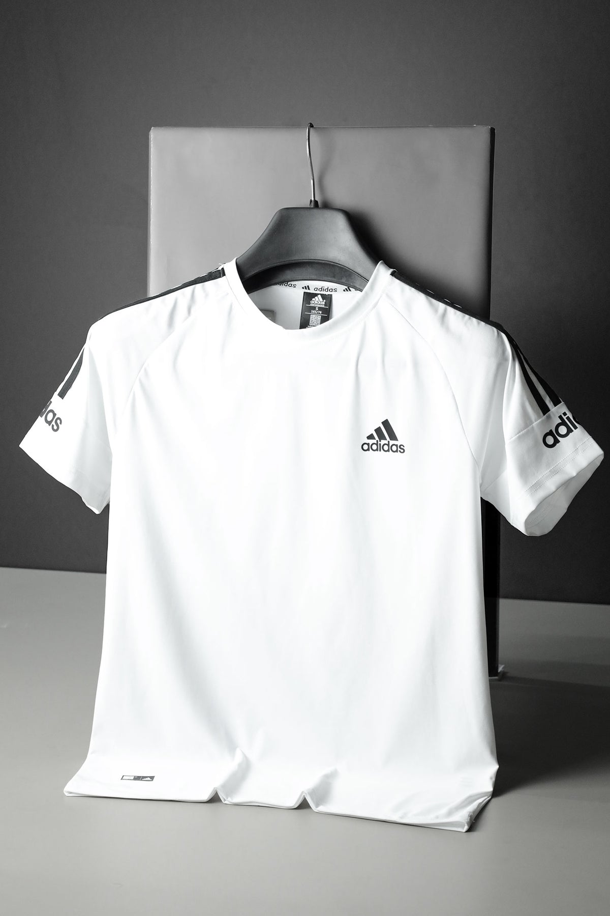 Adds Aeroready 3-Stripes Slub Dry-Fit Tee In White