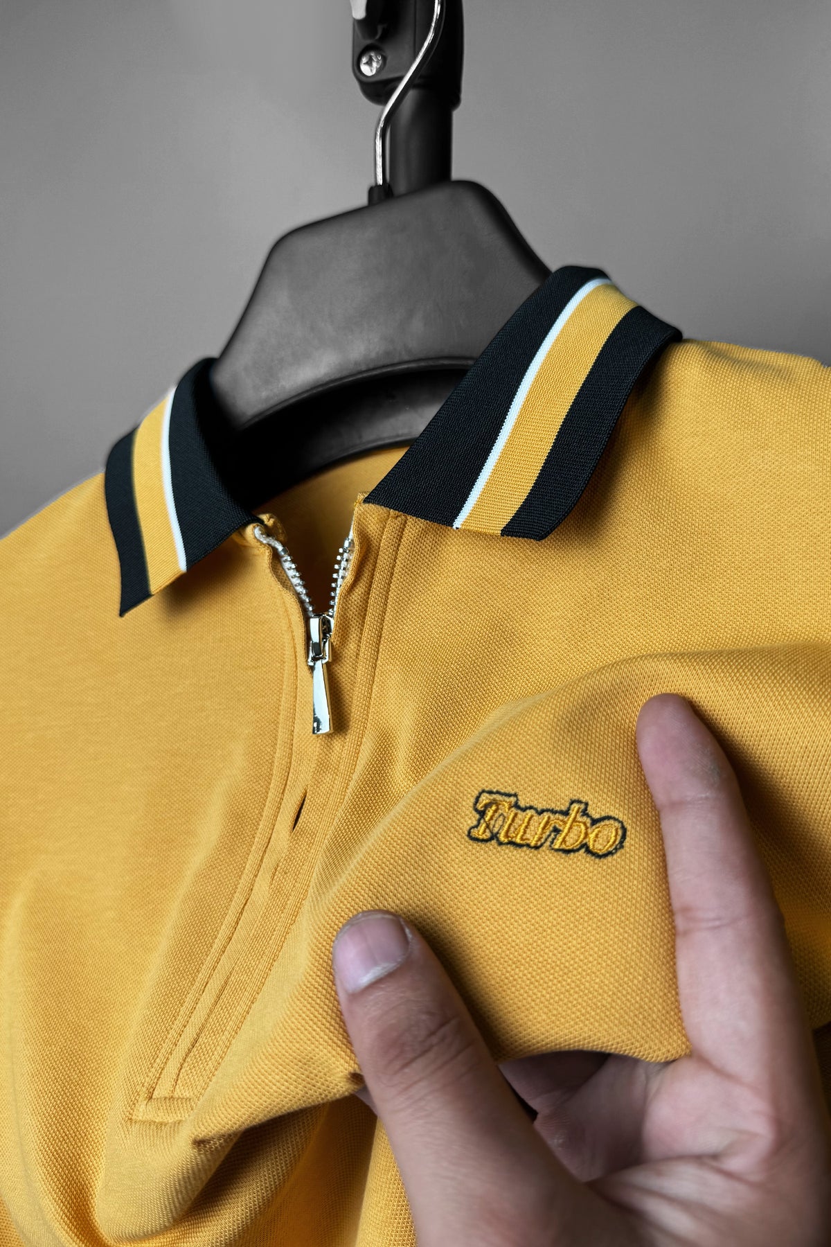 Turbo Contrast Tone Zip Collar Men's Polo Shirt In Yellow