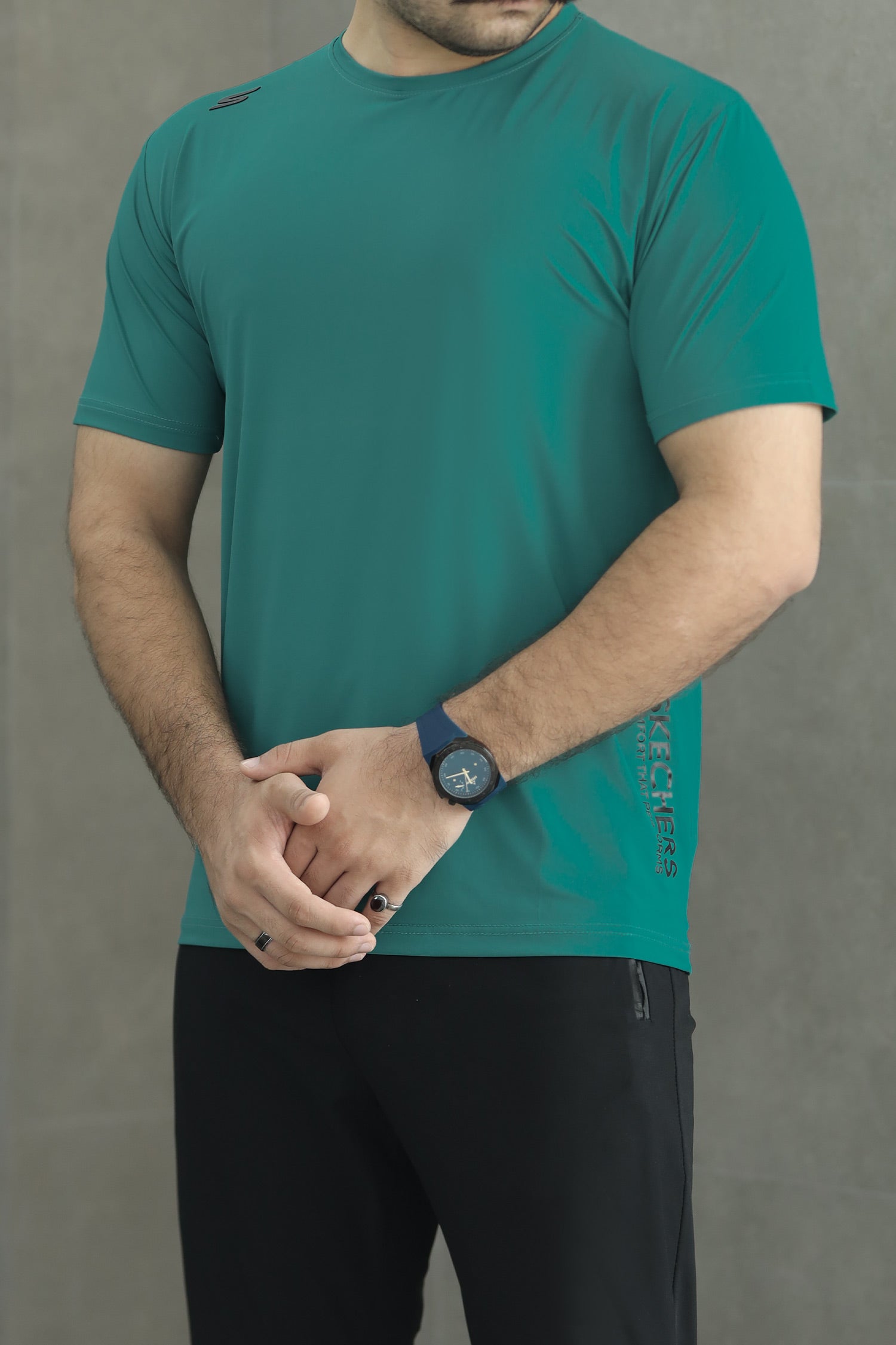Skchr Breathable Sweat-Wicking Activewear Dry-Fit Tee
