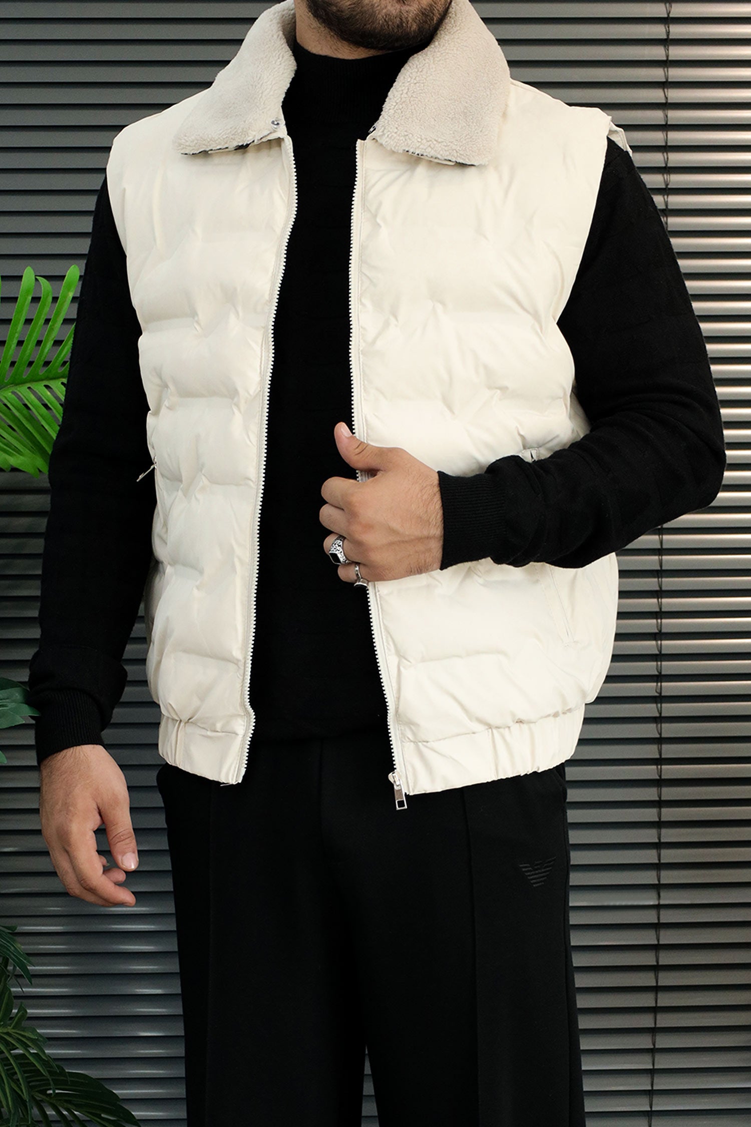 Sherpa Fur Collar Imported Parachute Men's Gilet In Beige