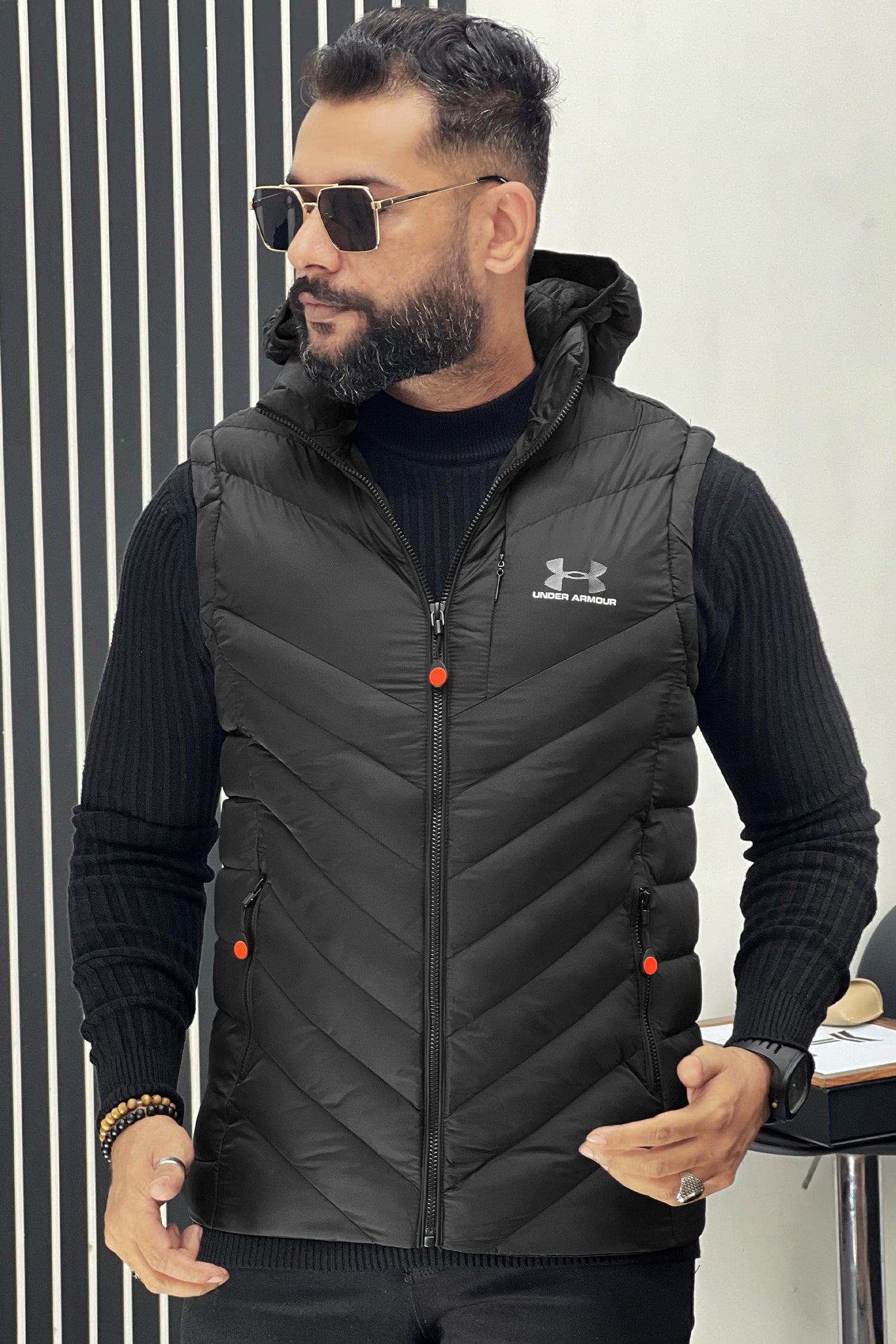 Undr Armr Cold Gear Quilted Imported Men's Gilet