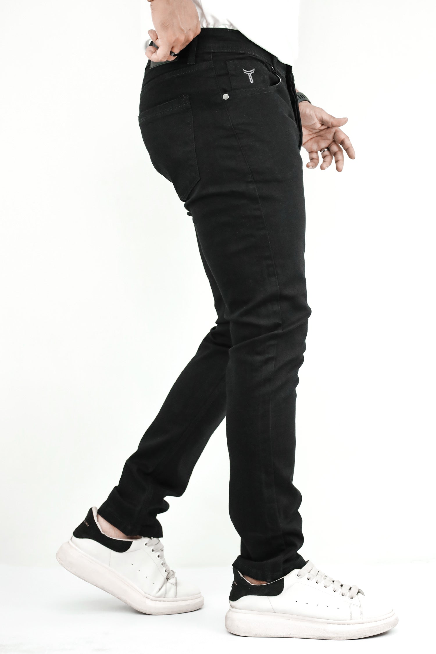 Plain Turbo Slim Fit Jeans In Black