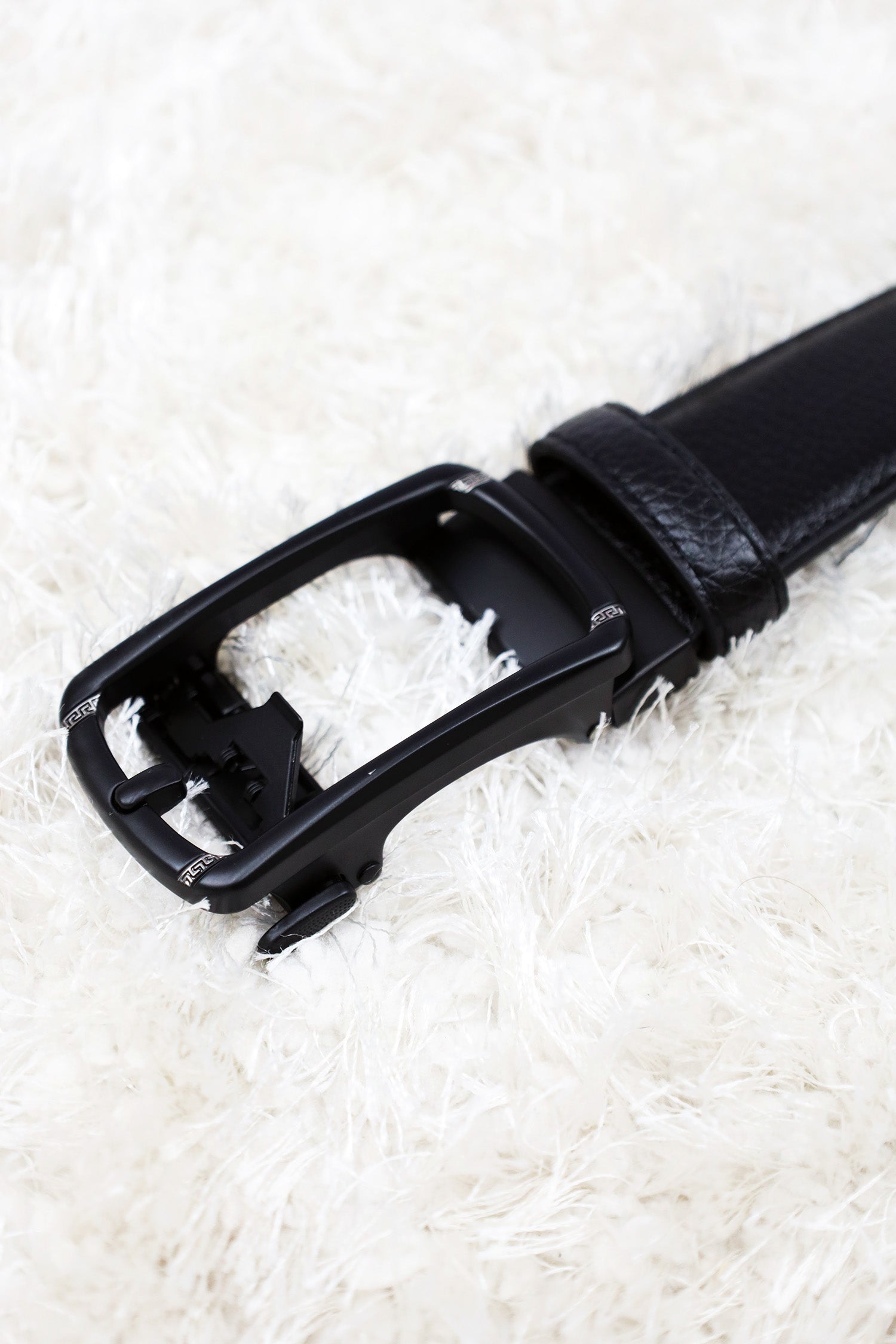 Vrsce Metal Alloy Automatic Buckle Branded Belt