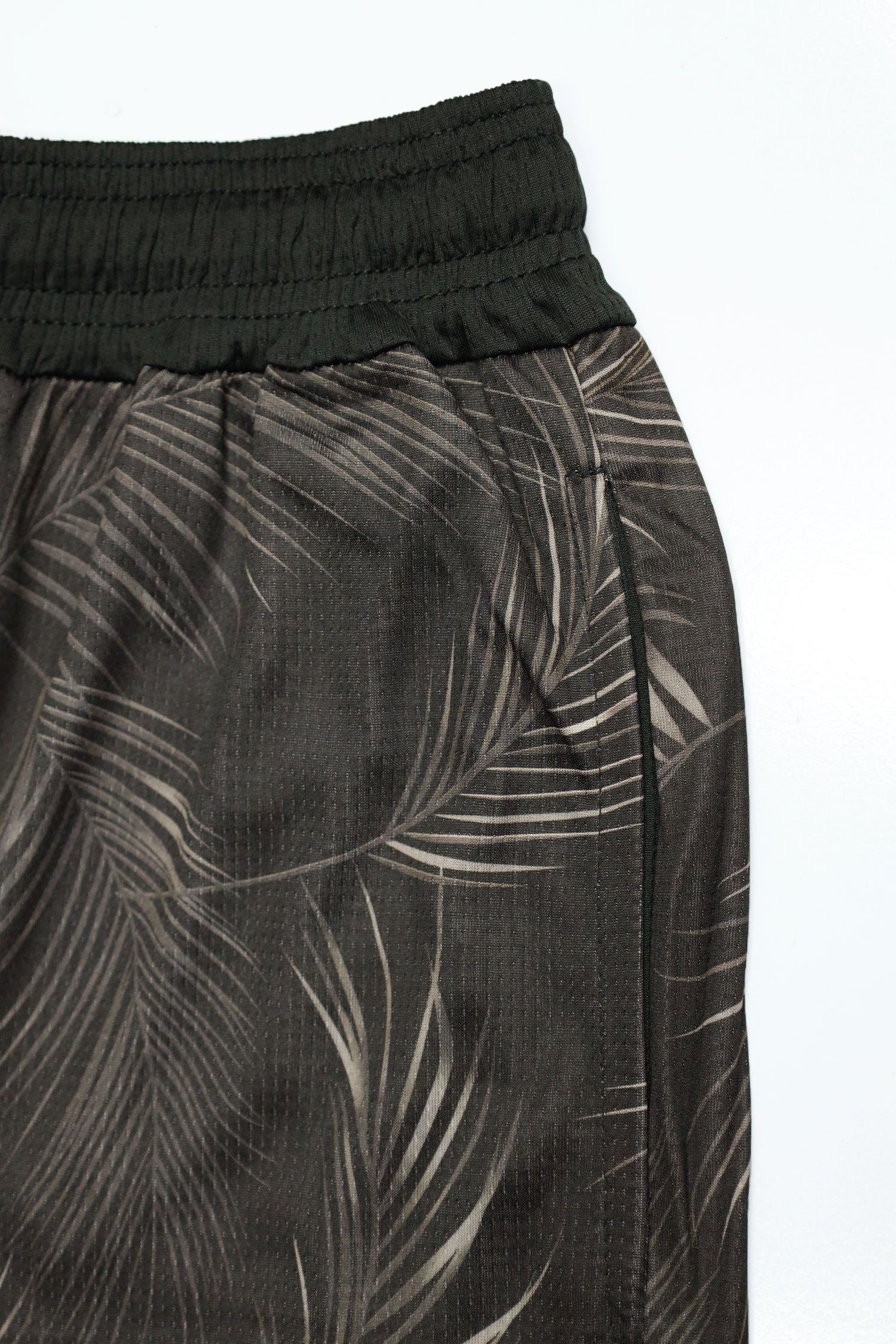 Nke Palm Tree Motif Mesh Shorts