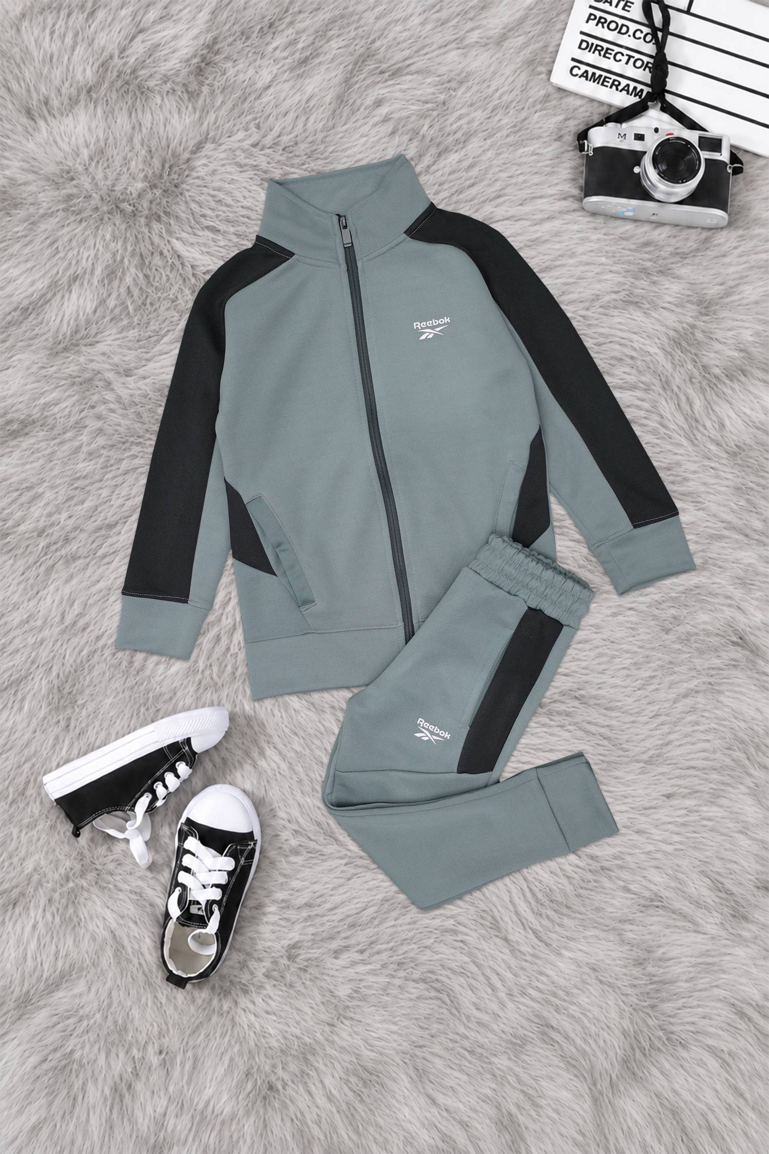 Rebok Tech-Fit Wind Breaker Zipper Kid's Co-Ord Set In Dark Grey
