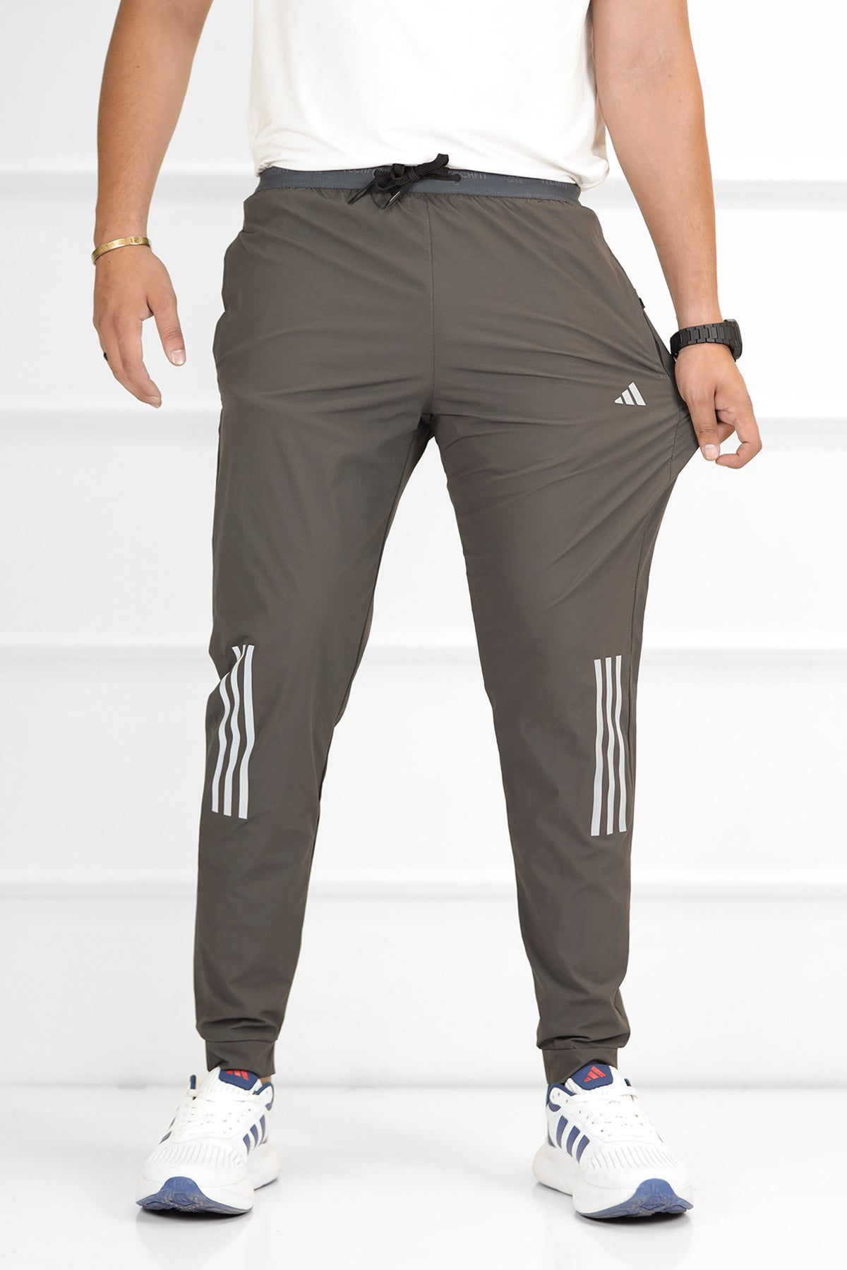 Adds Alpha Strength Micro Premium Sportswear Trouser In Dark Grey