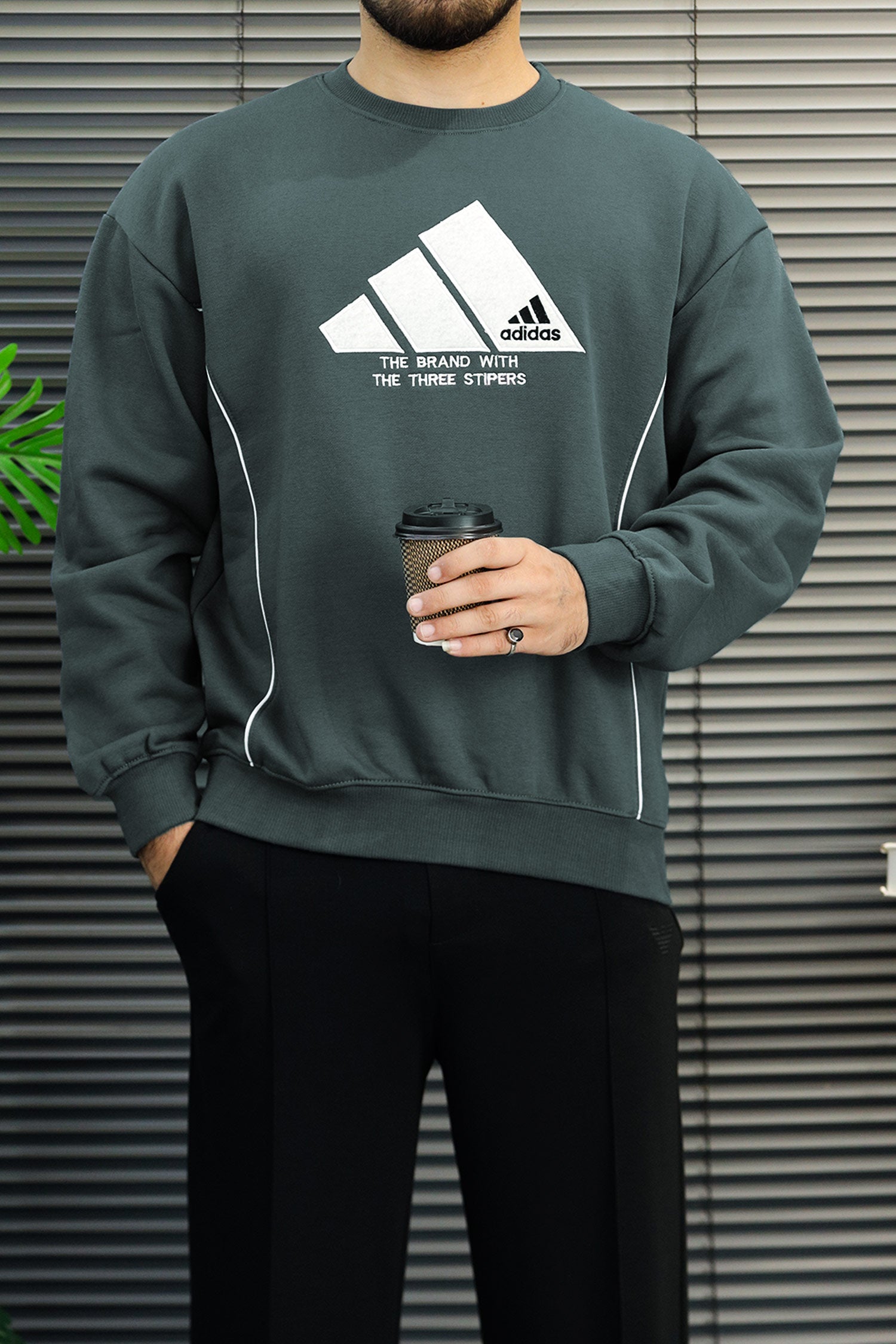 Adds Signature Round Neck Men's Sweatshirt
